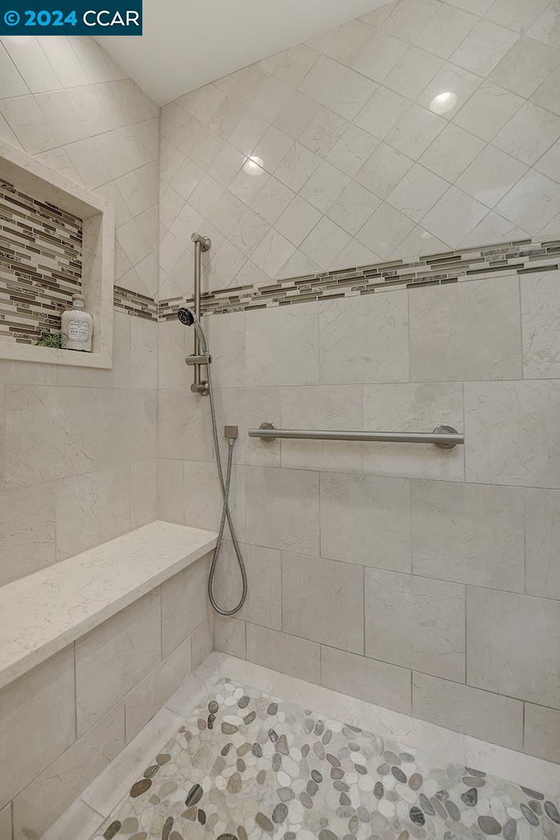 Detail Gallery Image 21 of 53 For 2345 Tice Creek Dr #1,  Walnut Creek,  CA 94595 - 1 Beds | 1 Baths