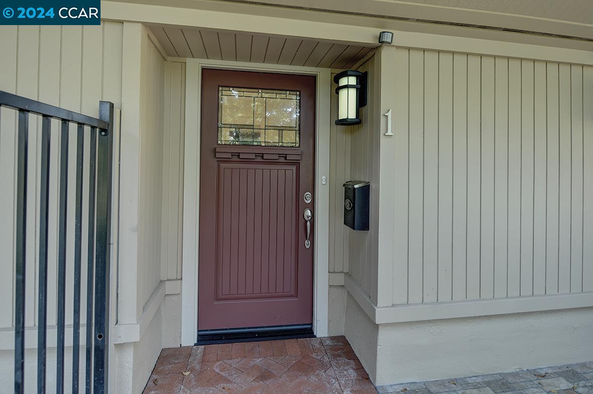 Detail Gallery Image 34 of 53 For 2345 Tice Creek Dr #1,  Walnut Creek,  CA 94595 - 1 Beds | 1 Baths