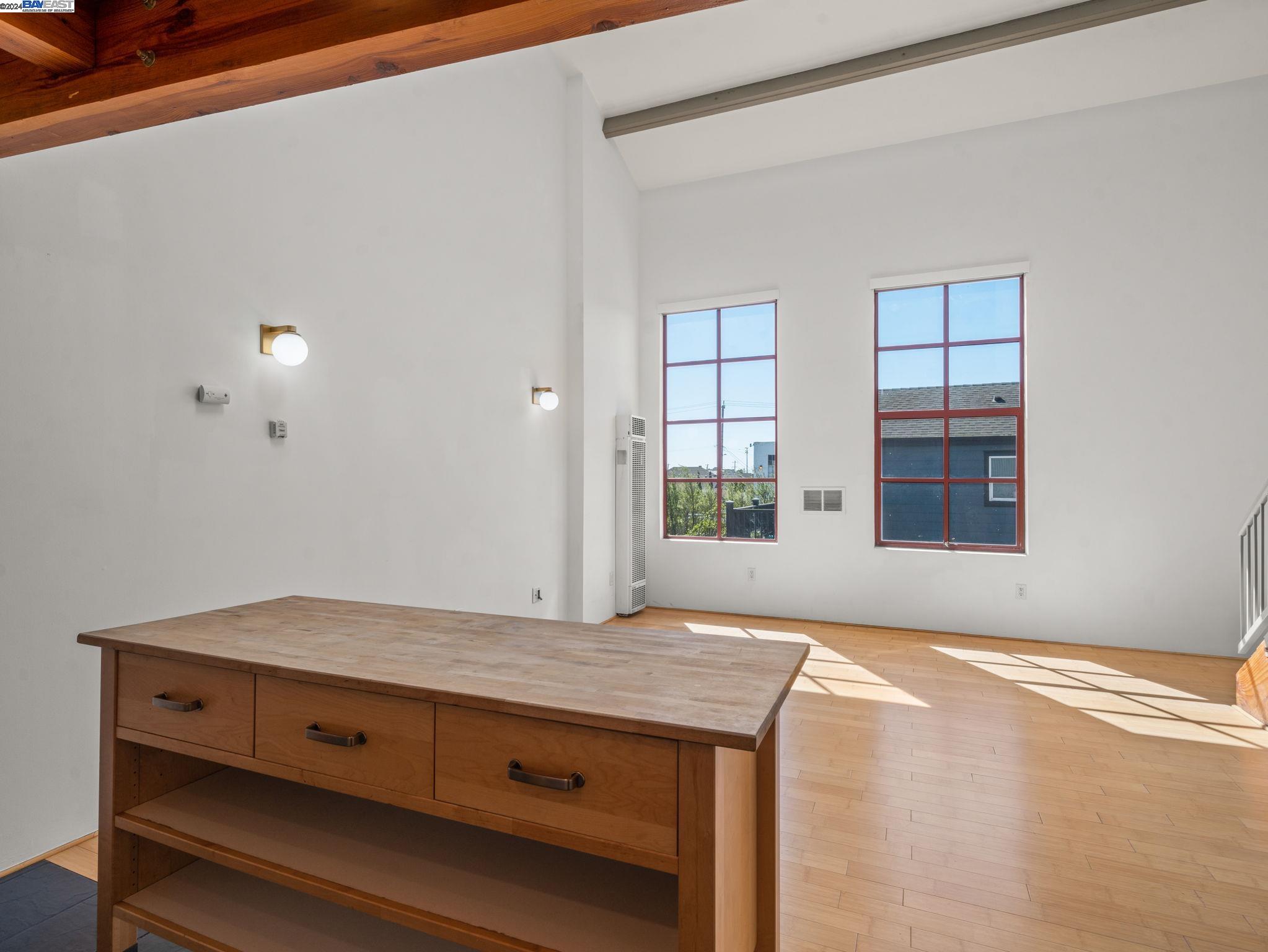 Detail Gallery Image 18 of 25 For 3110 Adeline St #124,  Oakland,  CA 94608 - 2 Beds | 2/1 Baths