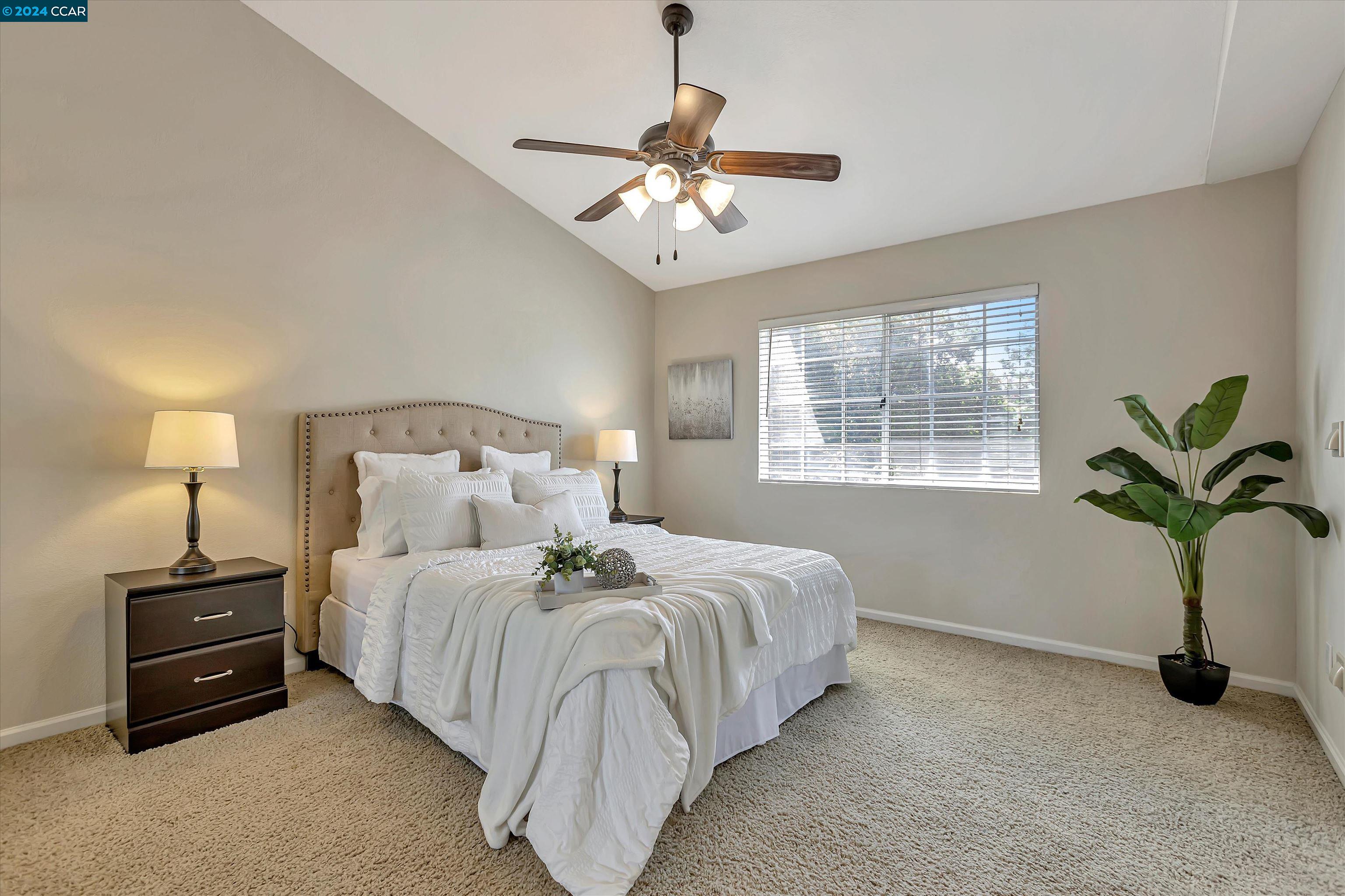 Detail Gallery Image 16 of 34 For 5224 Pebble Glen Dr, Concord,  CA 94521 - 3 Beds | 2/1 Baths