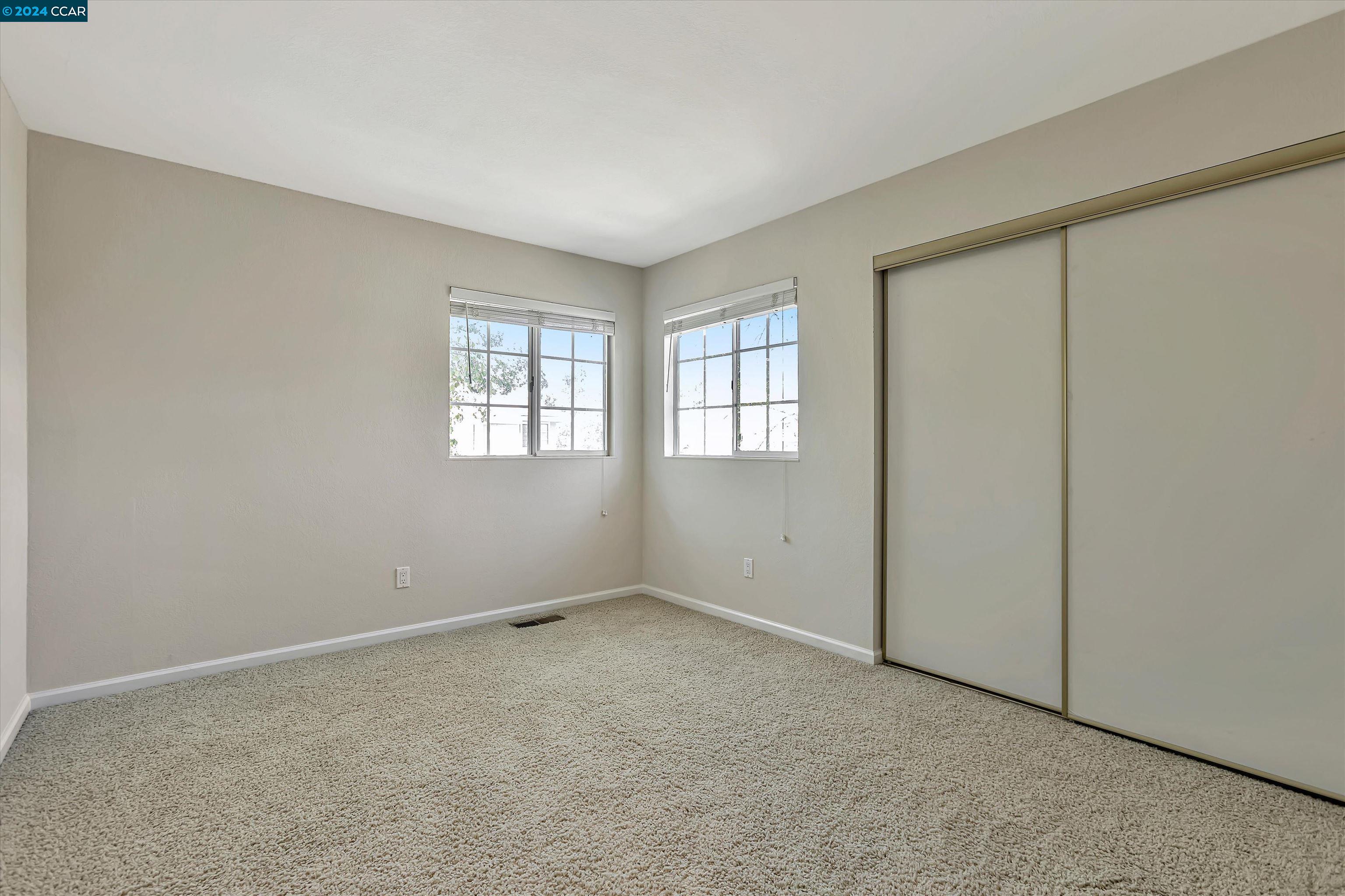 Detail Gallery Image 19 of 34 For 5224 Pebble Glen Dr, Concord,  CA 94521 - 3 Beds | 2/1 Baths