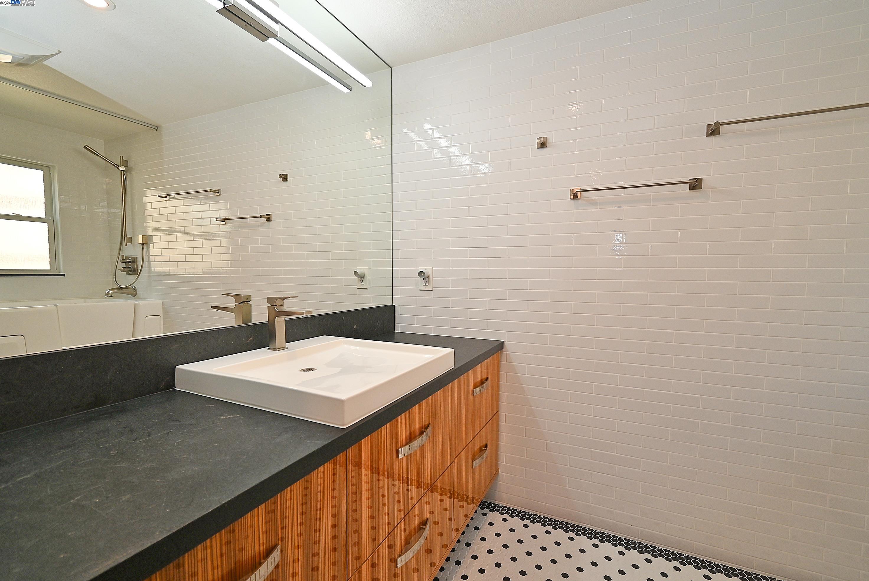 Detail Gallery Image 35 of 59 For 2104 Myrtle Beach Ln, Danville,  CA 94526 - 3 Beds | 2 Baths
