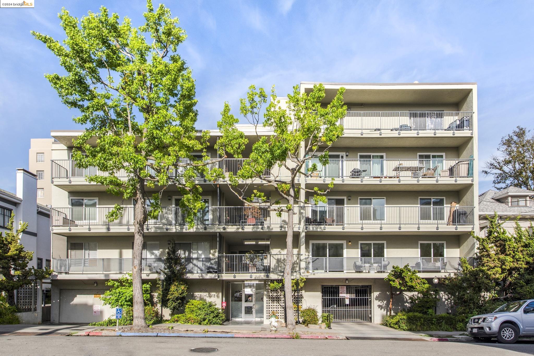 Detail Gallery Image 1 of 26 For 424 Staten Ave #104,  Oakland,  CA 94610 - 1 Beds | 1 Baths