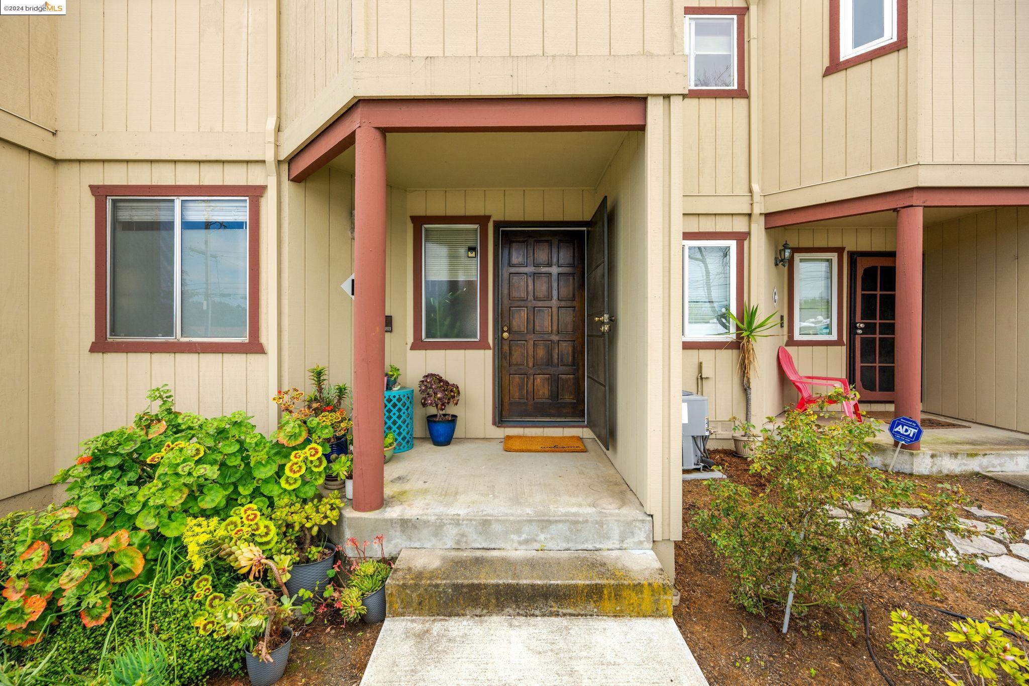 More Details about MLS # 41055116 : 20917 LOCUST ST # B