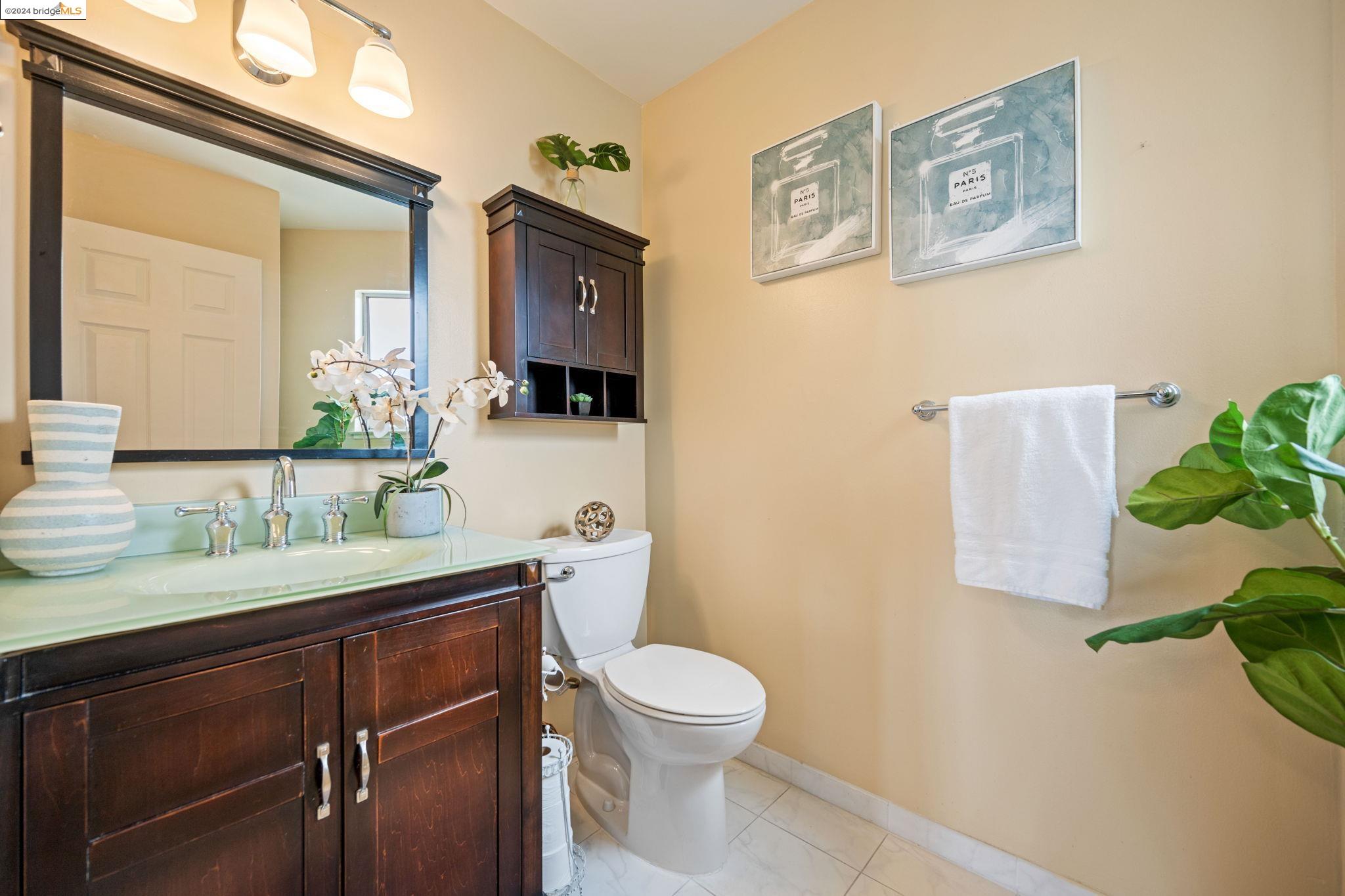 Detail Gallery Image 31 of 47 For 20917 Locust St #B,  Hayward,  CA 94541 - 2 Beds | 1/1 Baths