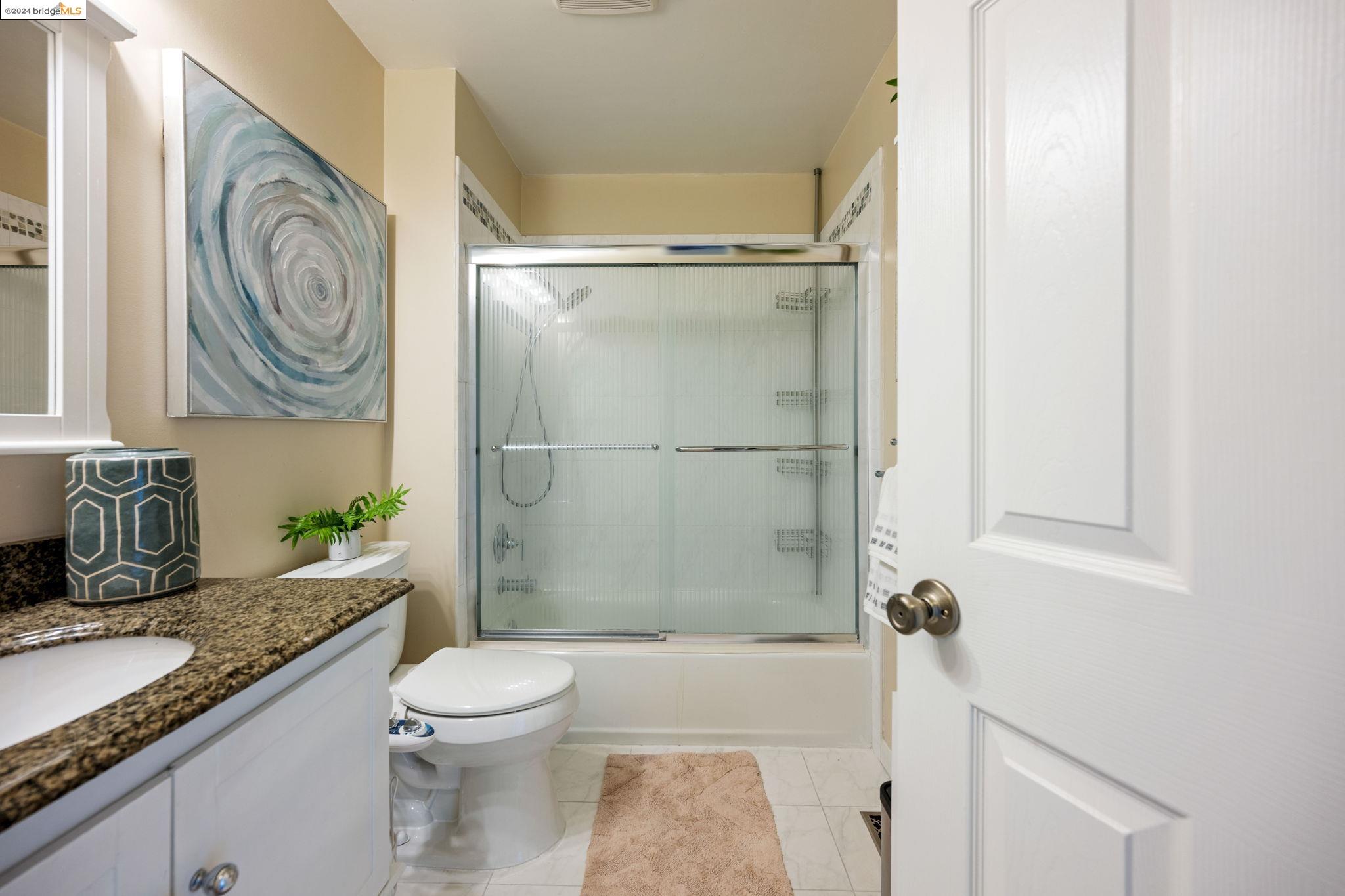 Detail Gallery Image 34 of 47 For 20917 Locust St #B,  Hayward,  CA 94541 - 2 Beds | 1/1 Baths