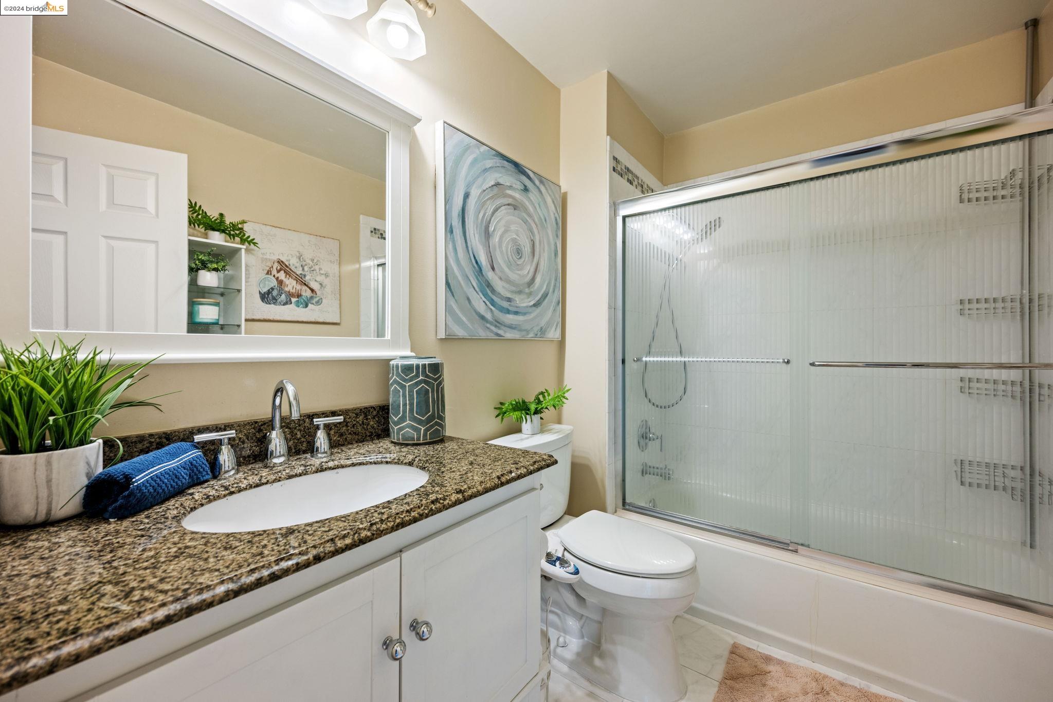 Detail Gallery Image 35 of 47 For 20917 Locust St #B,  Hayward,  CA 94541 - 2 Beds | 1/1 Baths