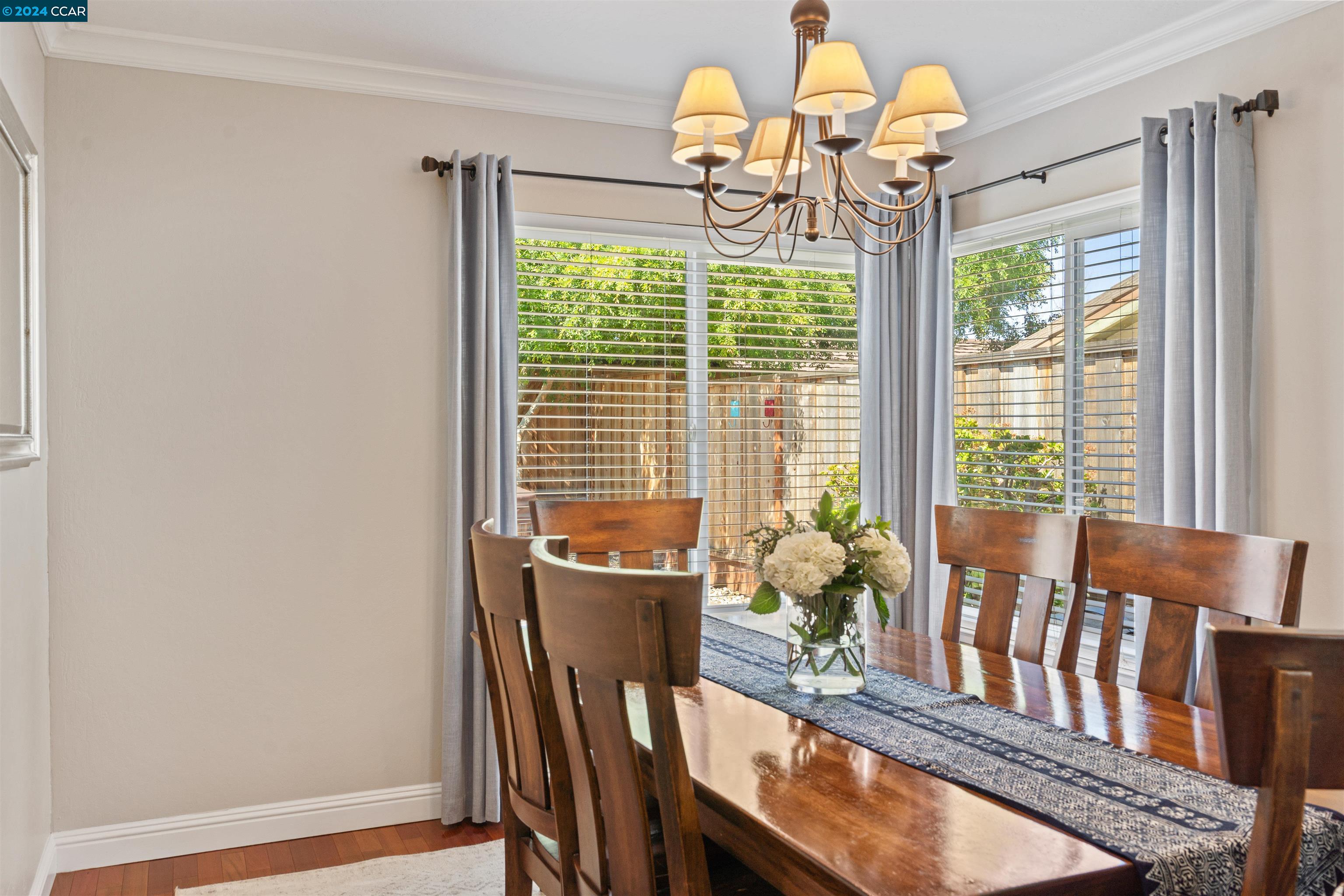 Detail Gallery Image 11 of 60 For 4486 Adelia Ct, Concord,  CA 94521 - 4 Beds | 2/1 Baths