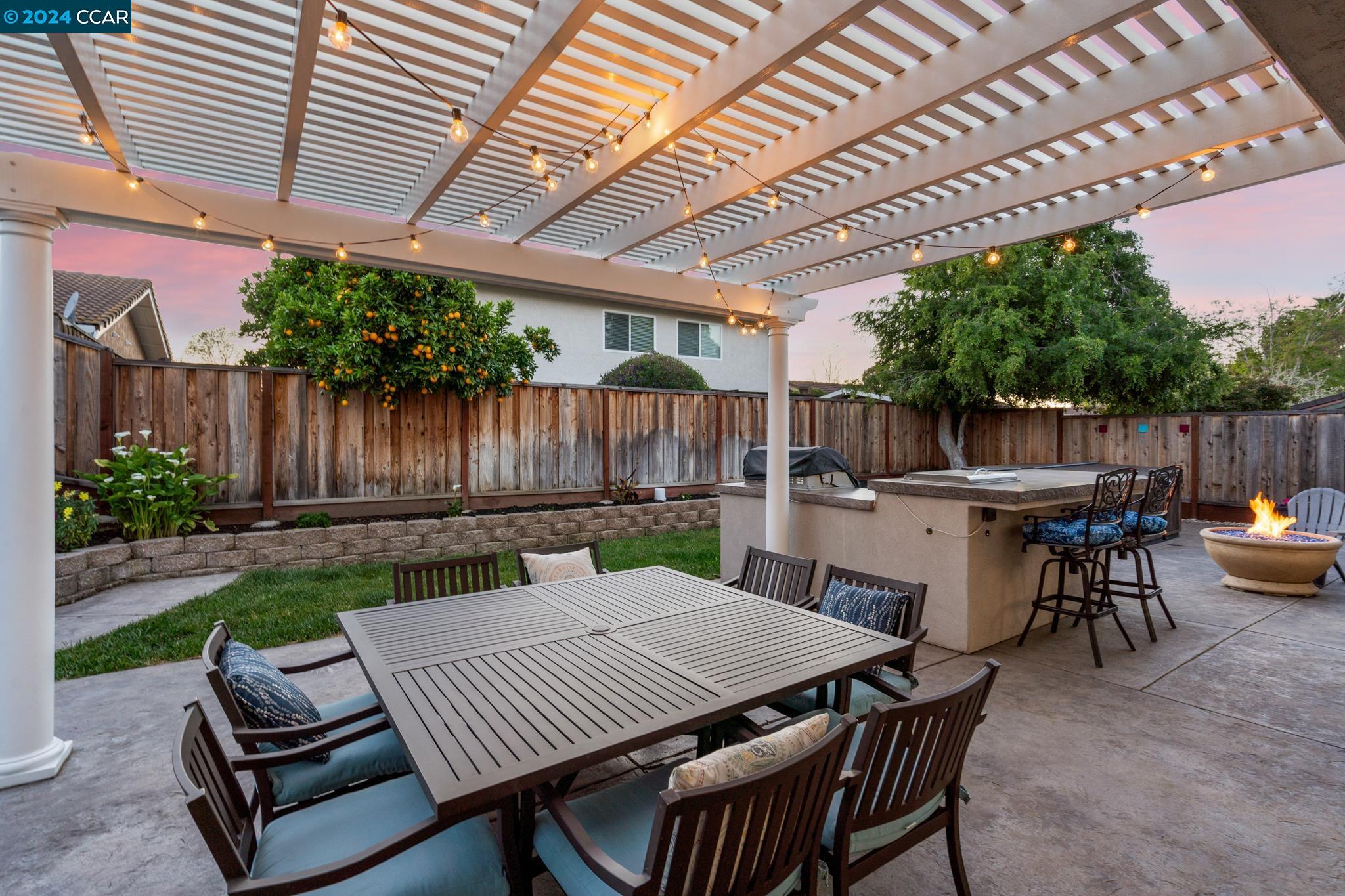 Detail Gallery Image 41 of 60 For 4486 Adelia Ct, Concord,  CA 94521 - 4 Beds | 2/1 Baths