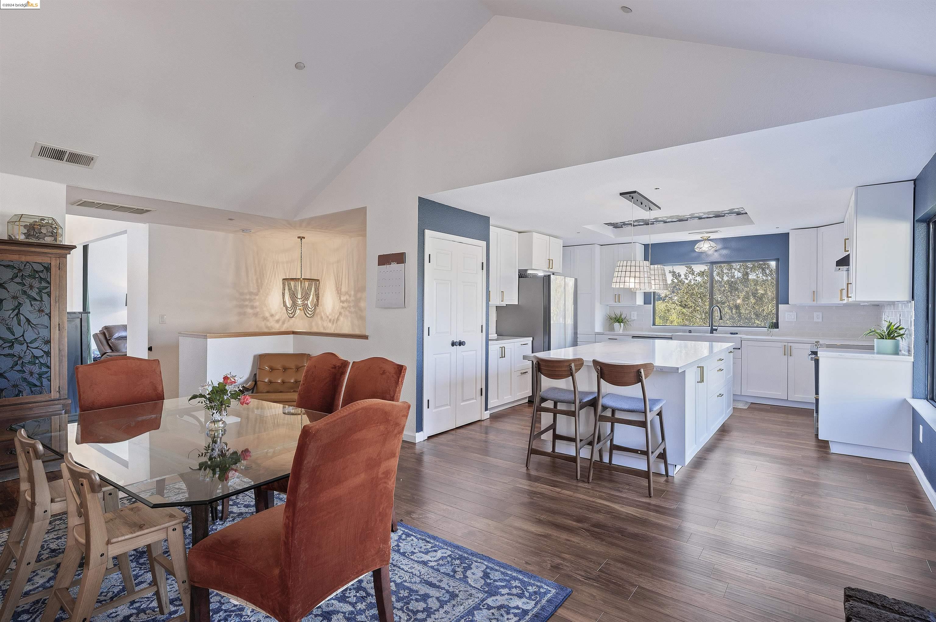 Detail Gallery Image 18 of 54 For 130 Live Oak, Vallejo,  CA 94591 - 4 Beds | 2/1 Baths
