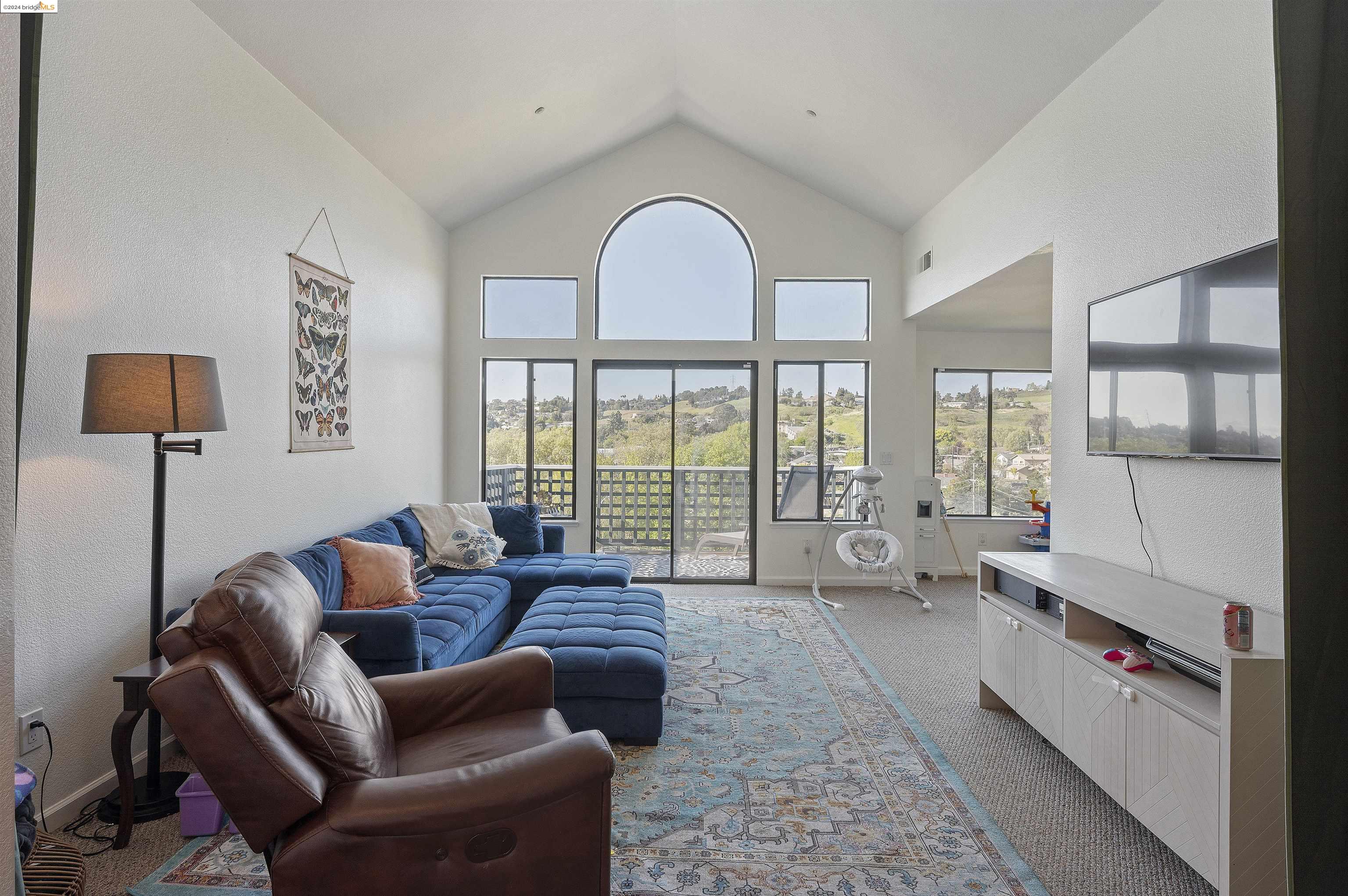Detail Gallery Image 7 of 54 For 130 Live Oak, Vallejo,  CA 94591 - 4 Beds | 2/1 Baths