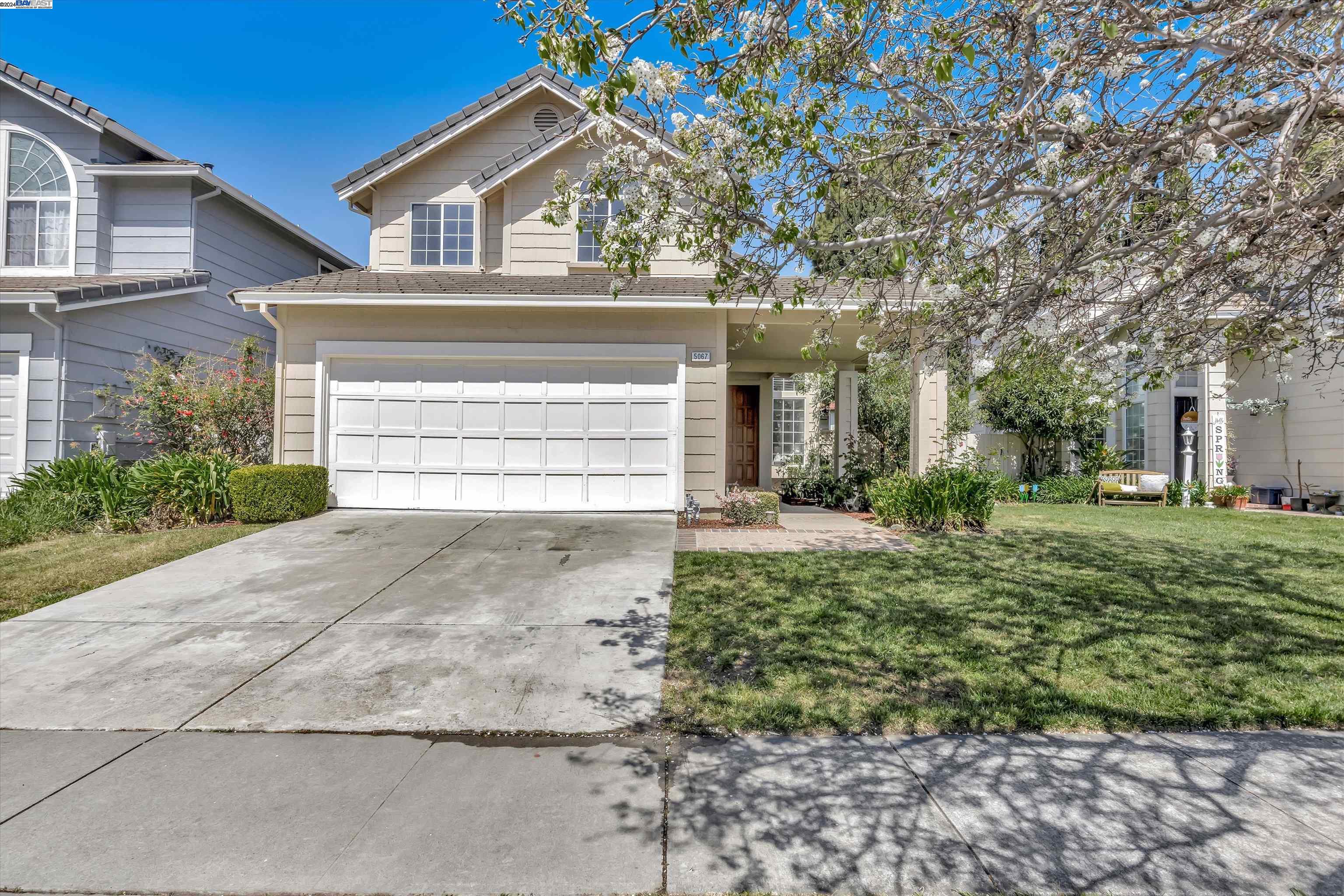 Detail Gallery Image 1 of 1 For 5067 Amberwood Dr, Fremont,  CA 94555 - 3 Beds | 2/1 Baths