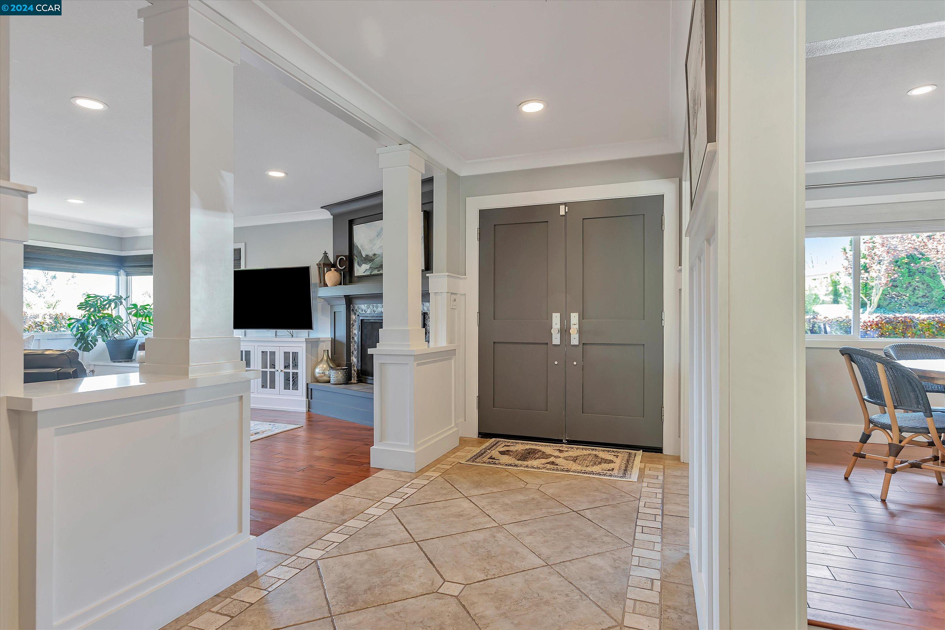Detail Gallery Image 4 of 49 For 184 Loch Lomond Way, Danville,  CA 94526 - 4 Beds | 2/1 Baths