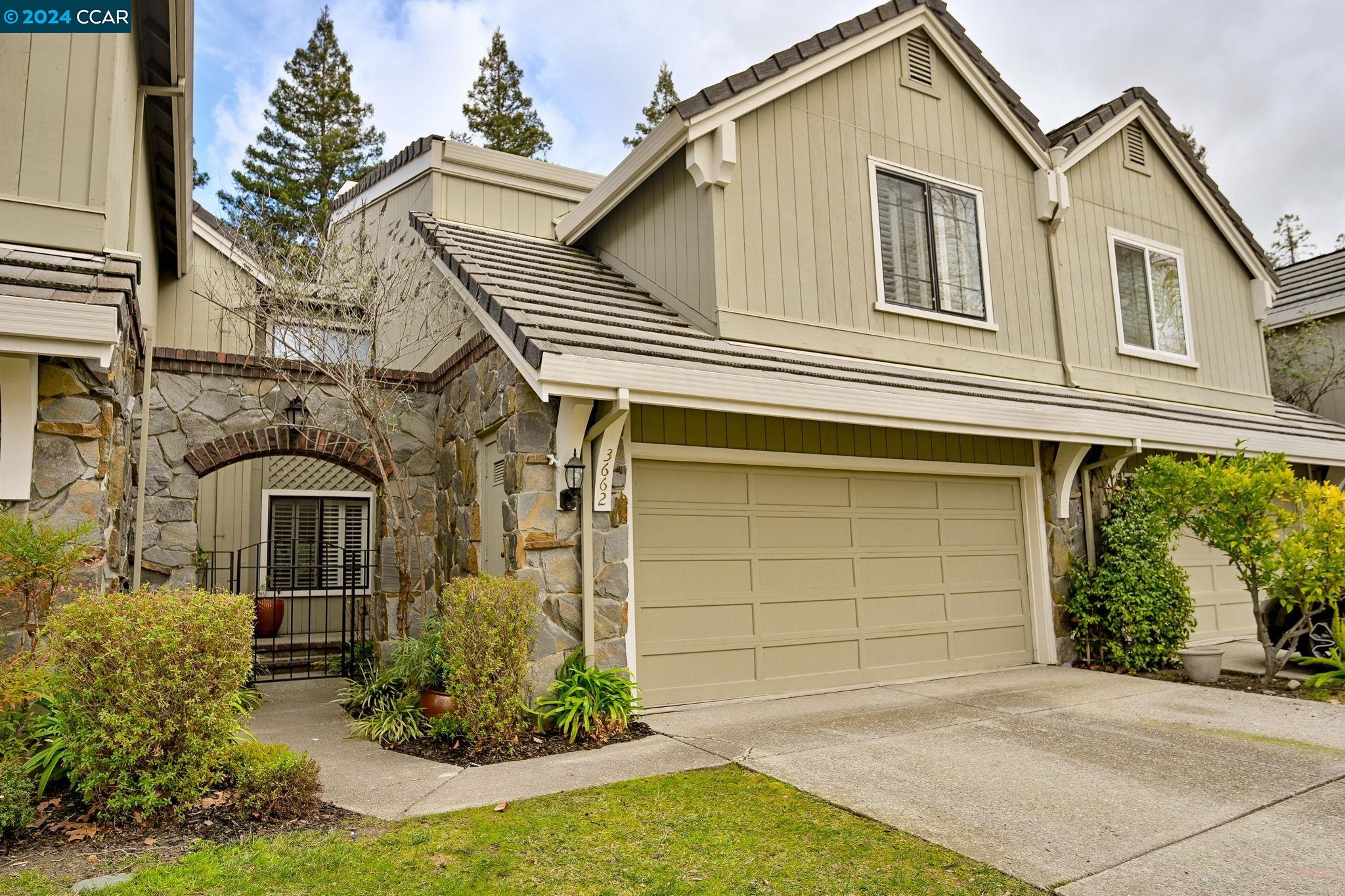 Detail Gallery Image 2 of 37 For 3662 Silver Oak Place, Danville,  CA 94506 - 3 Beds | 2/1 Baths