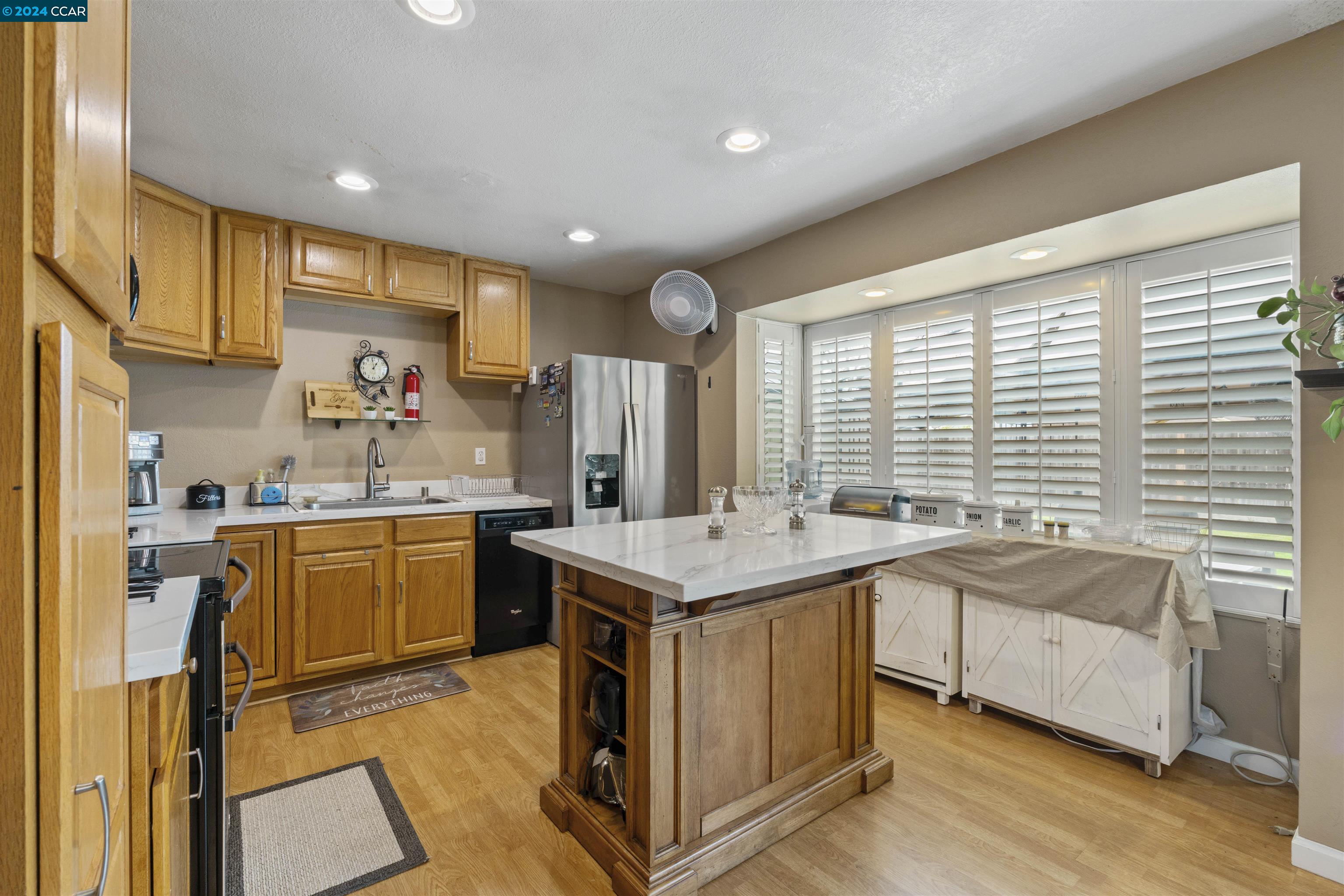 Detail Gallery Image 11 of 24 For 830 Almond Dr, Oakley,  CA 94561 - 4 Beds | 2 Baths