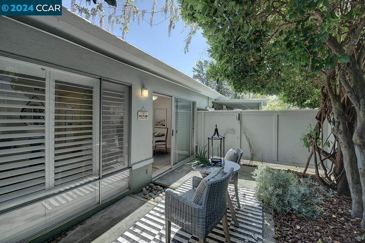 Detail Gallery Image 8 of 47 For 1168 Leisure Ln #4,  Walnut Creek,  CA 94595 - 2 Beds | 1/1 Baths