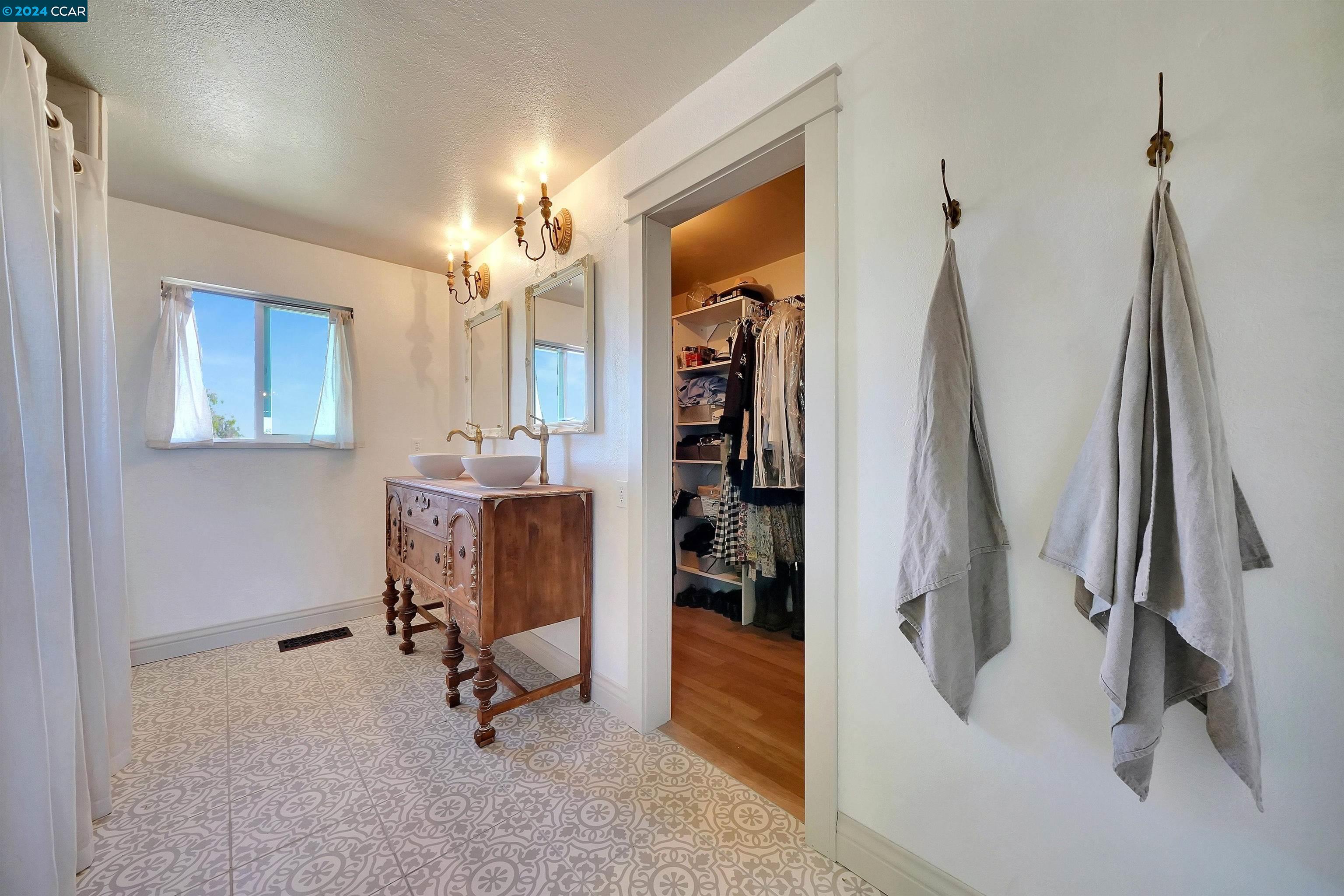 Detail Gallery Image 27 of 58 For 4774 Camanche Parkway N, Ione,  CA 95640-9412 - 4 Beds | 2 Baths
