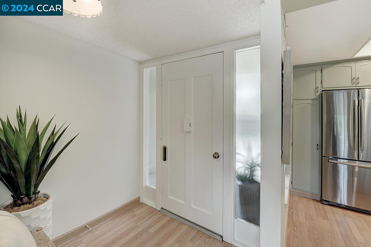 Detail Gallery Image 32 of 53 For 1565 Rockledge Ln #4,  Walnut Creek,  CA 94595 - 2 Beds | 1 Baths