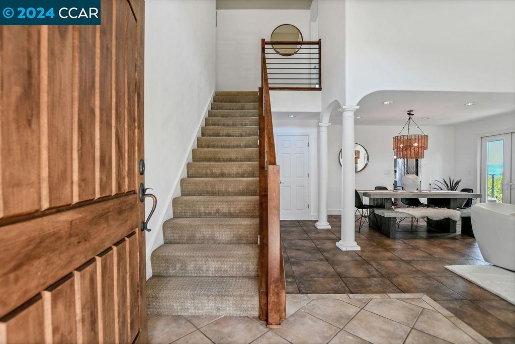 Detail Gallery Image 9 of 47 For 1322 Deneb Court, Walnut Creek,  CA 94597 - 4 Beds | 2/1 Baths