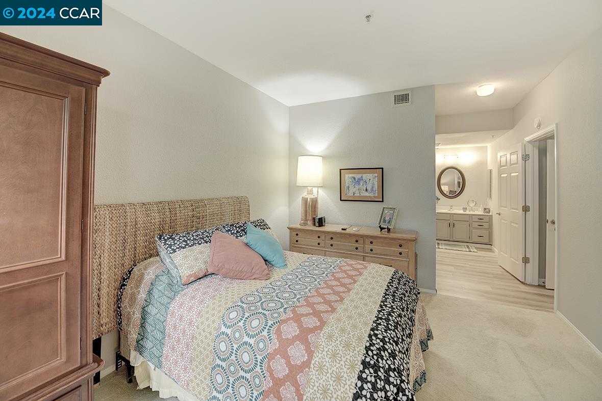 Detail Gallery Image 18 of 43 For 1860 Tice Creek Dr #1121,  Walnut Creek,  CA 94595 - 2 Beds | 2 Baths