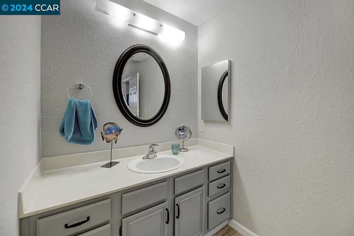 Detail Gallery Image 21 of 43 For 1860 Tice Creek Dr #1121,  Walnut Creek,  CA 94595 - 2 Beds | 2 Baths