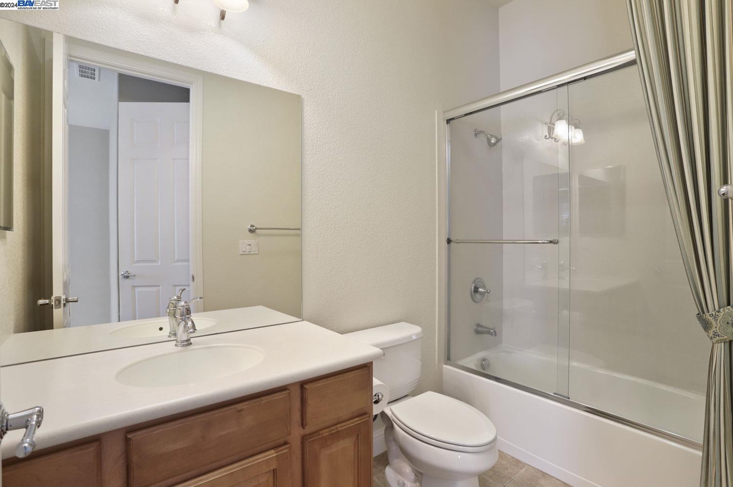 Detail Gallery Image 23 of 52 For 2463 Belle Glade Ln, Manteca,  CA 95336 - 2 Beds | 2/1 Baths