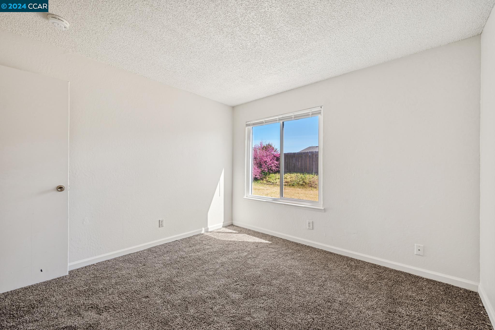 Detail Gallery Image 13 of 33 For 281 Hagemann Dr, Livermore,  CA 94551 - 4 Beds | 2 Baths