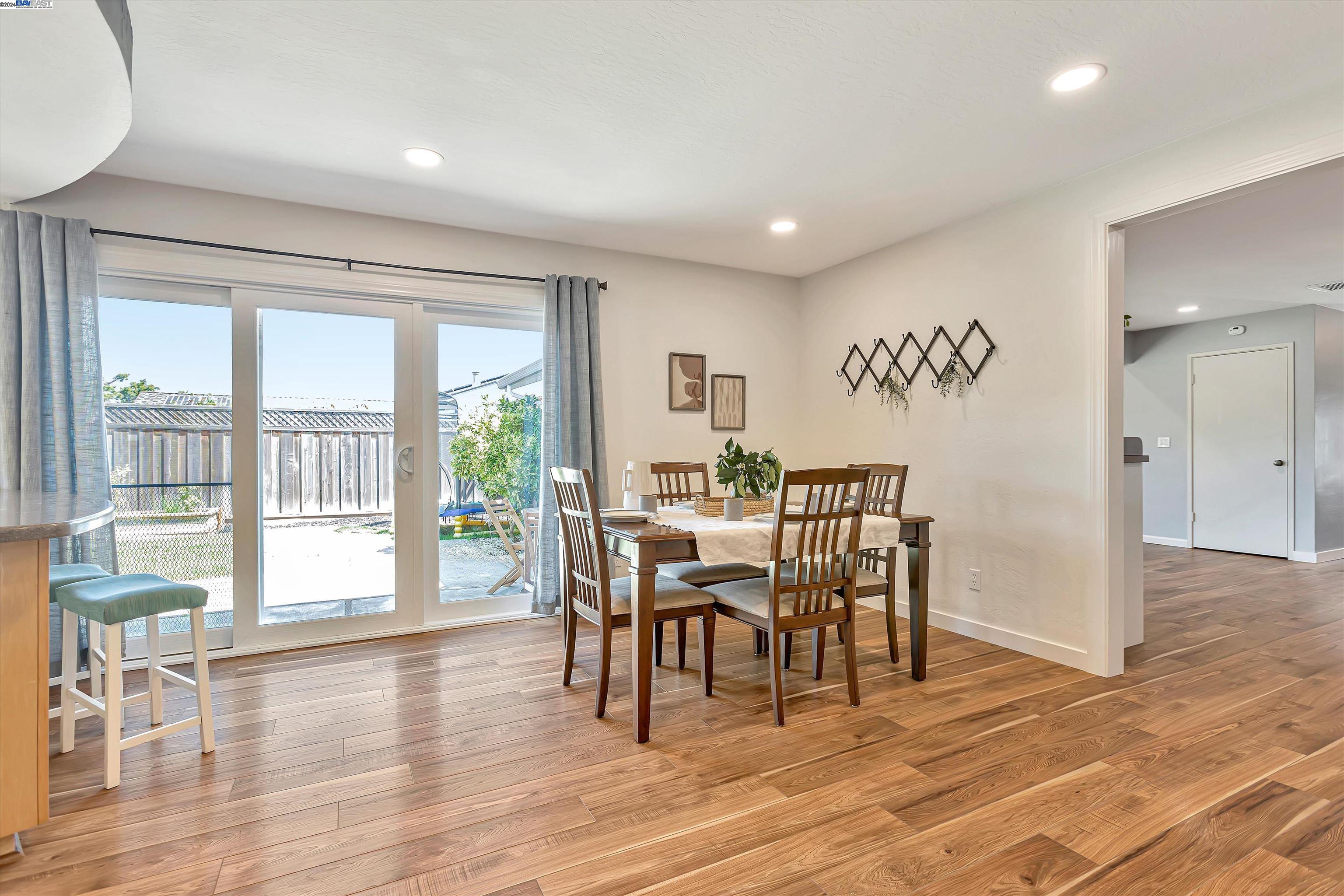 Detail Gallery Image 16 of 43 For 1171 Innsbruck St, Livermore,  CA 94550 - 4 Beds | 2 Baths