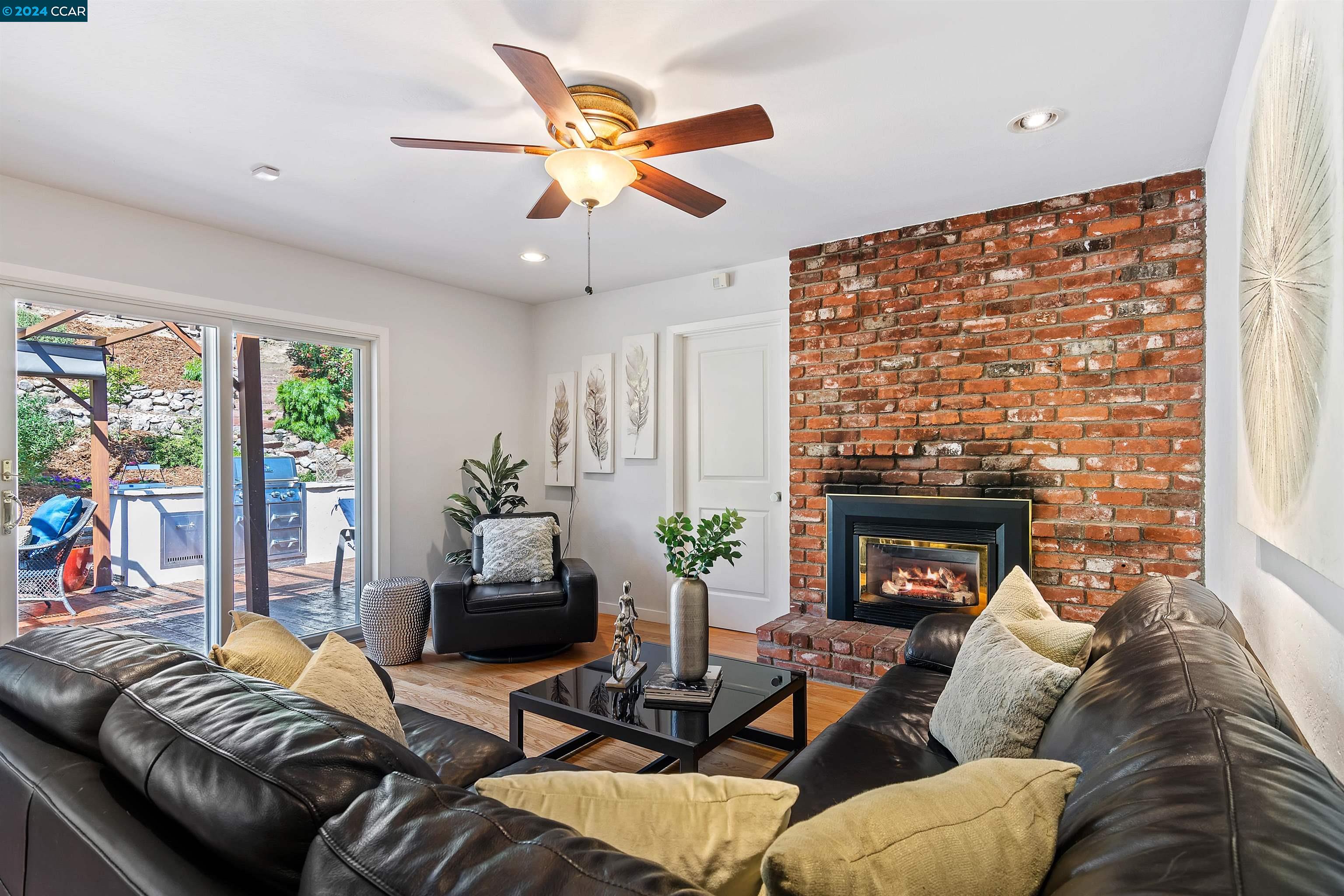 Detail Gallery Image 11 of 40 For 493 Malaga Way, Pleasant Hill,  CA 94523 - 4 Beds | 2/1 Baths