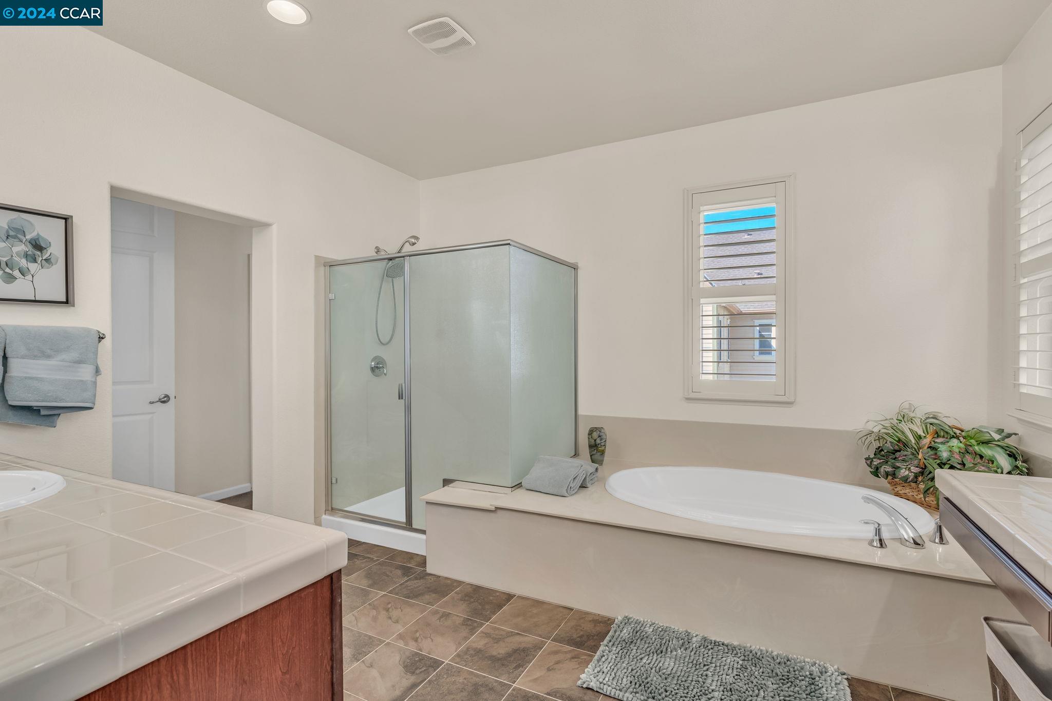 Detail Gallery Image 30 of 60 For 2057 Drake Ln, Hercules,  CA 94547 - 3 Beds | 2/1 Baths