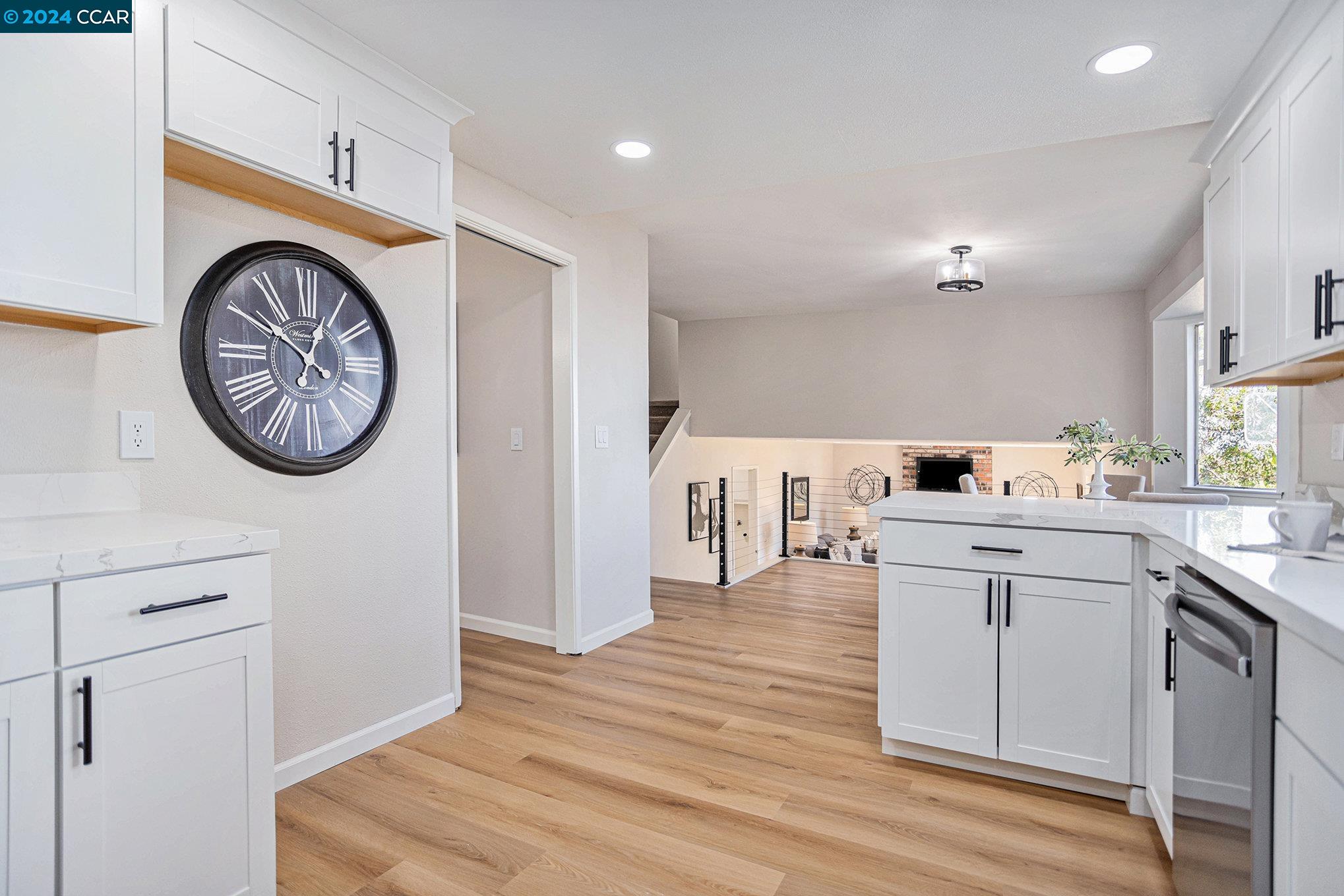 Detail Gallery Image 17 of 43 For 2374 Peachtree Cir, Antioch,  CA 94509 - 4 Beds | 2/1 Baths