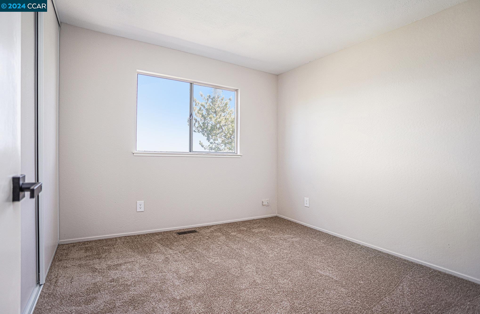 Detail Gallery Image 25 of 43 For 2374 Peachtree Cir, Antioch,  CA 94509 - 4 Beds | 2/1 Baths