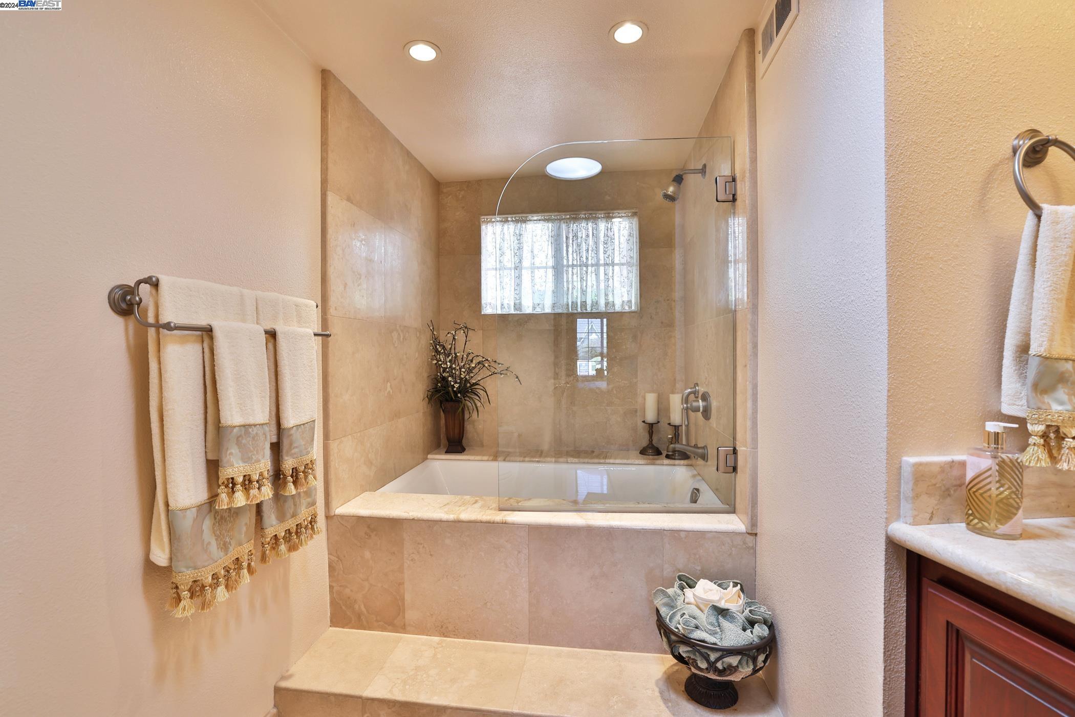 Detail Gallery Image 25 of 33 For 7576 Newcastle Dr, Cupertino,  CA 95014 - 3 Beds | 2 Baths