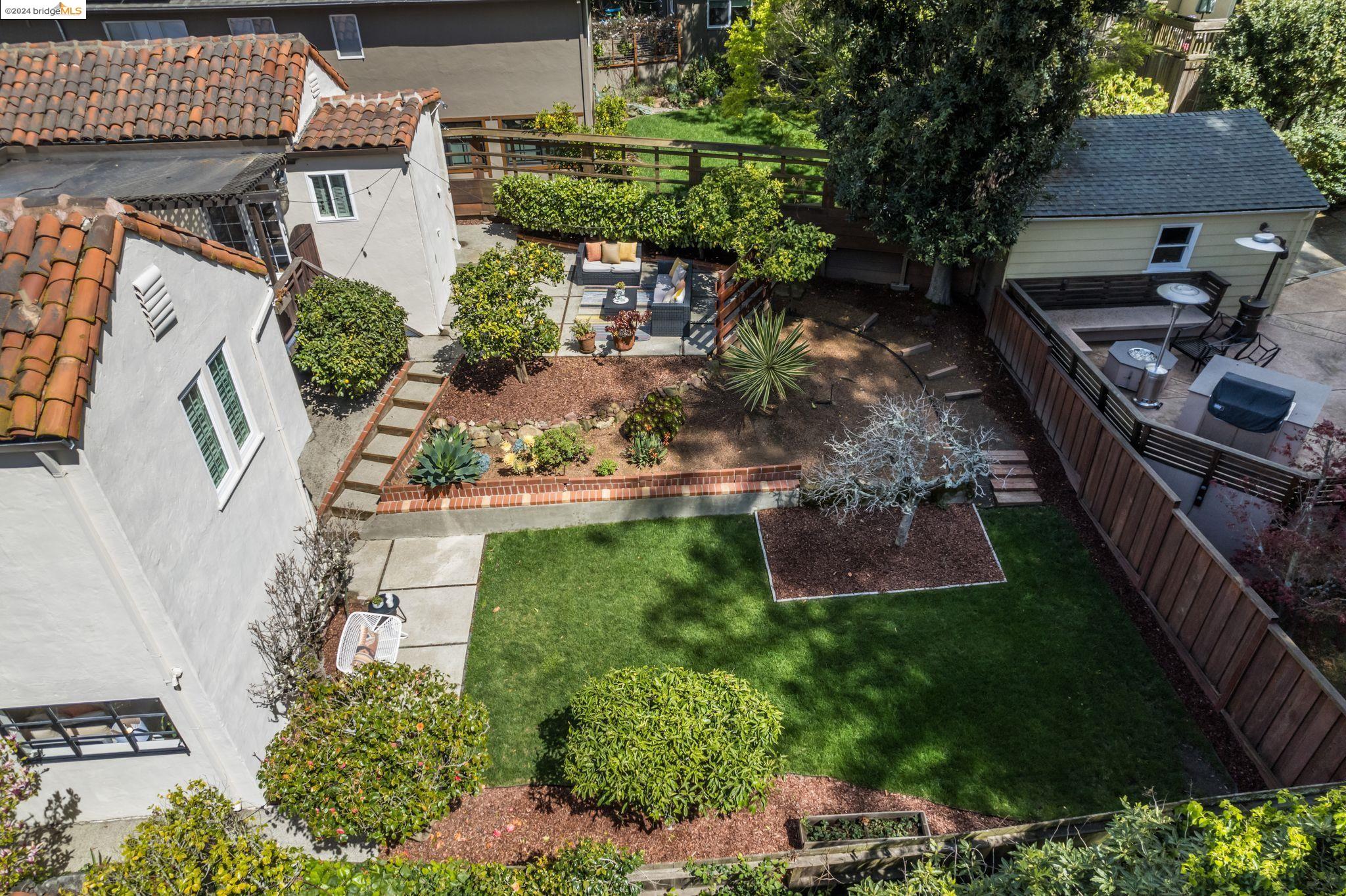 Detail Gallery Image 50 of 56 For 5826 Amy Dr, Oakland,  CA 94618 - 3 Beds | 2 Baths