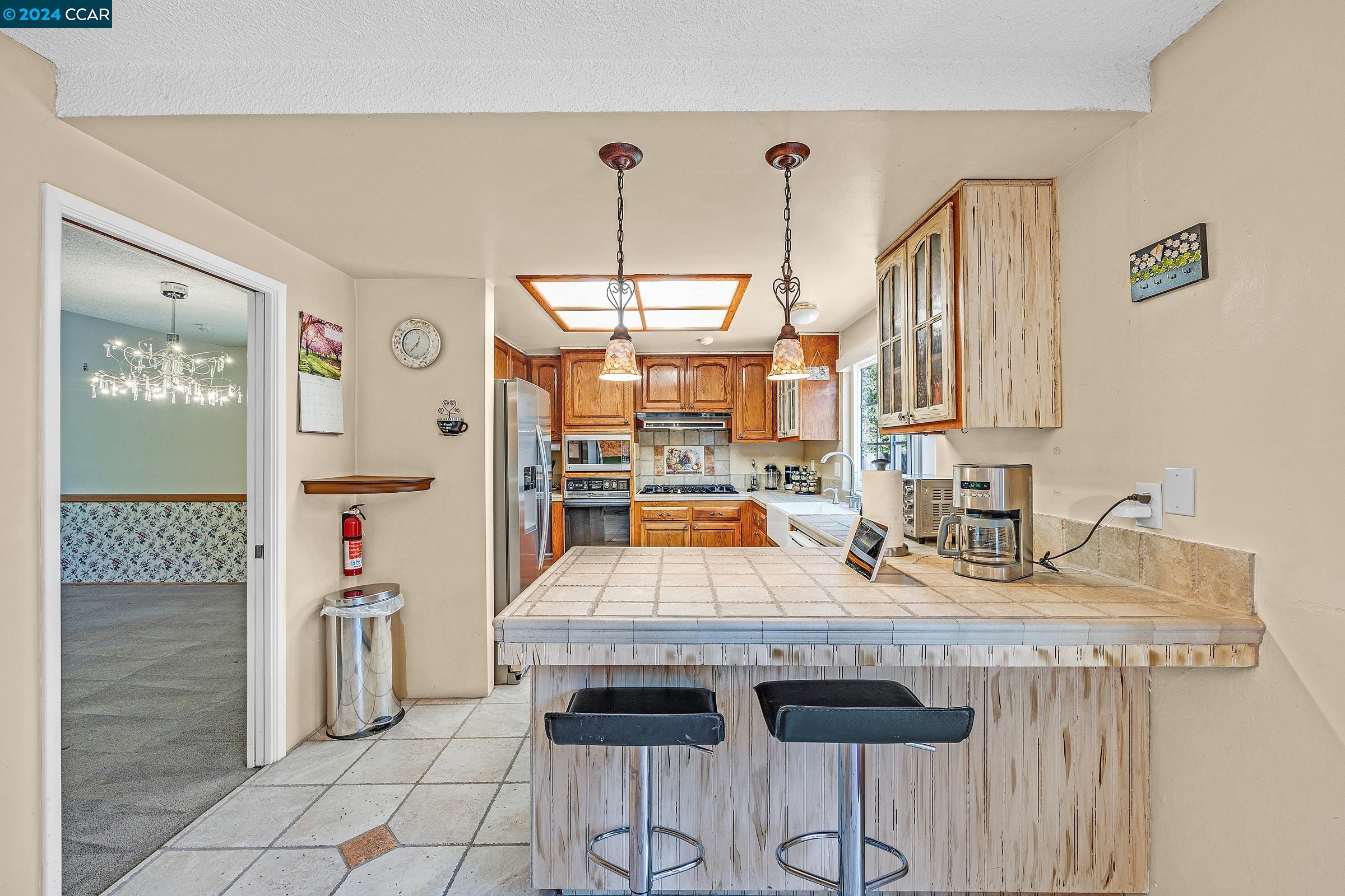 Detail Gallery Image 9 of 32 For 4349 Apple Pl, Pittsburg,  CA 94565 - 4 Beds | 2/1 Baths
