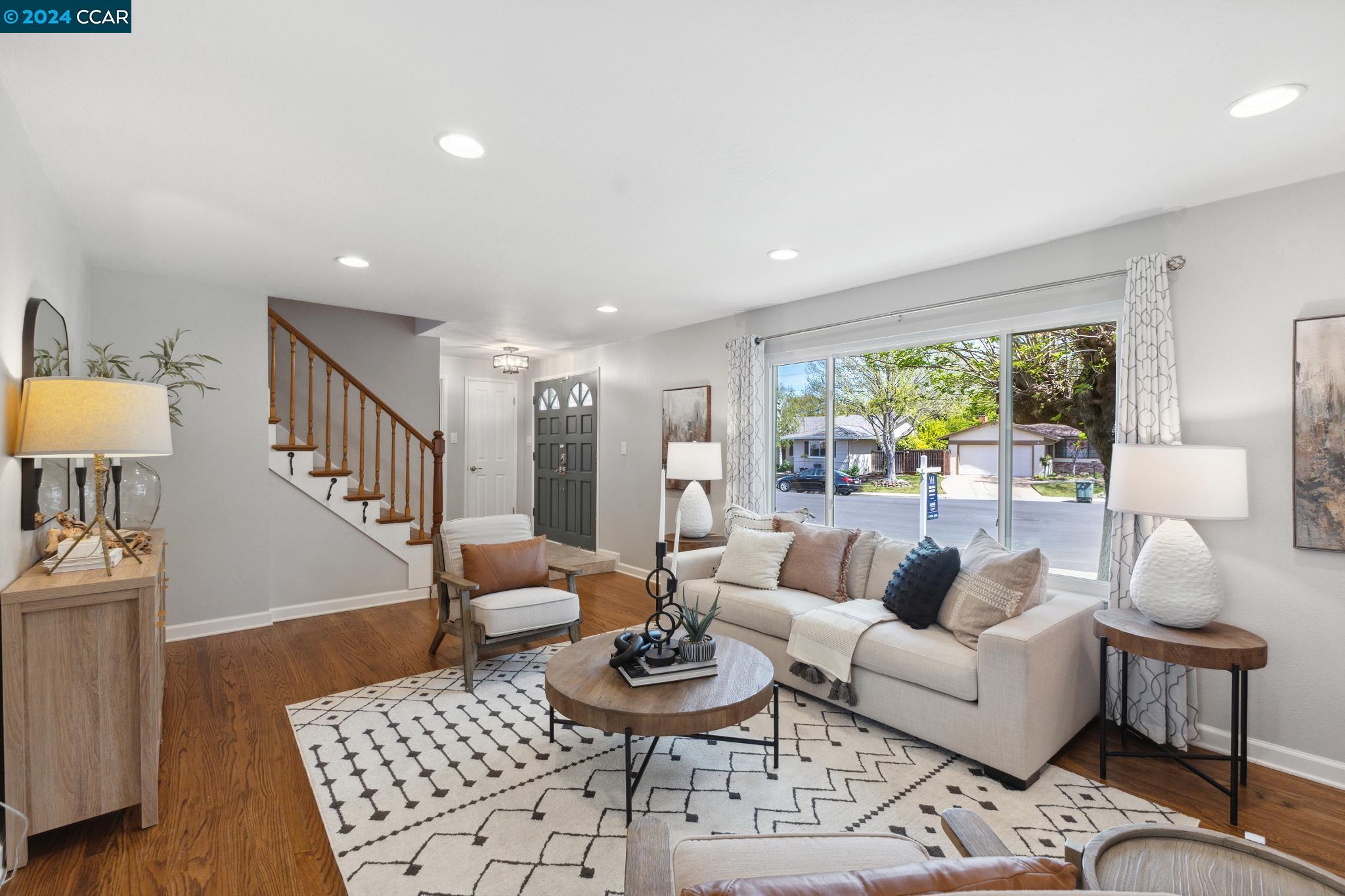 Detail Gallery Image 11 of 60 For 729 San Bruno Ct, Concord,  CA 94518 - 4 Beds | 2/1 Baths