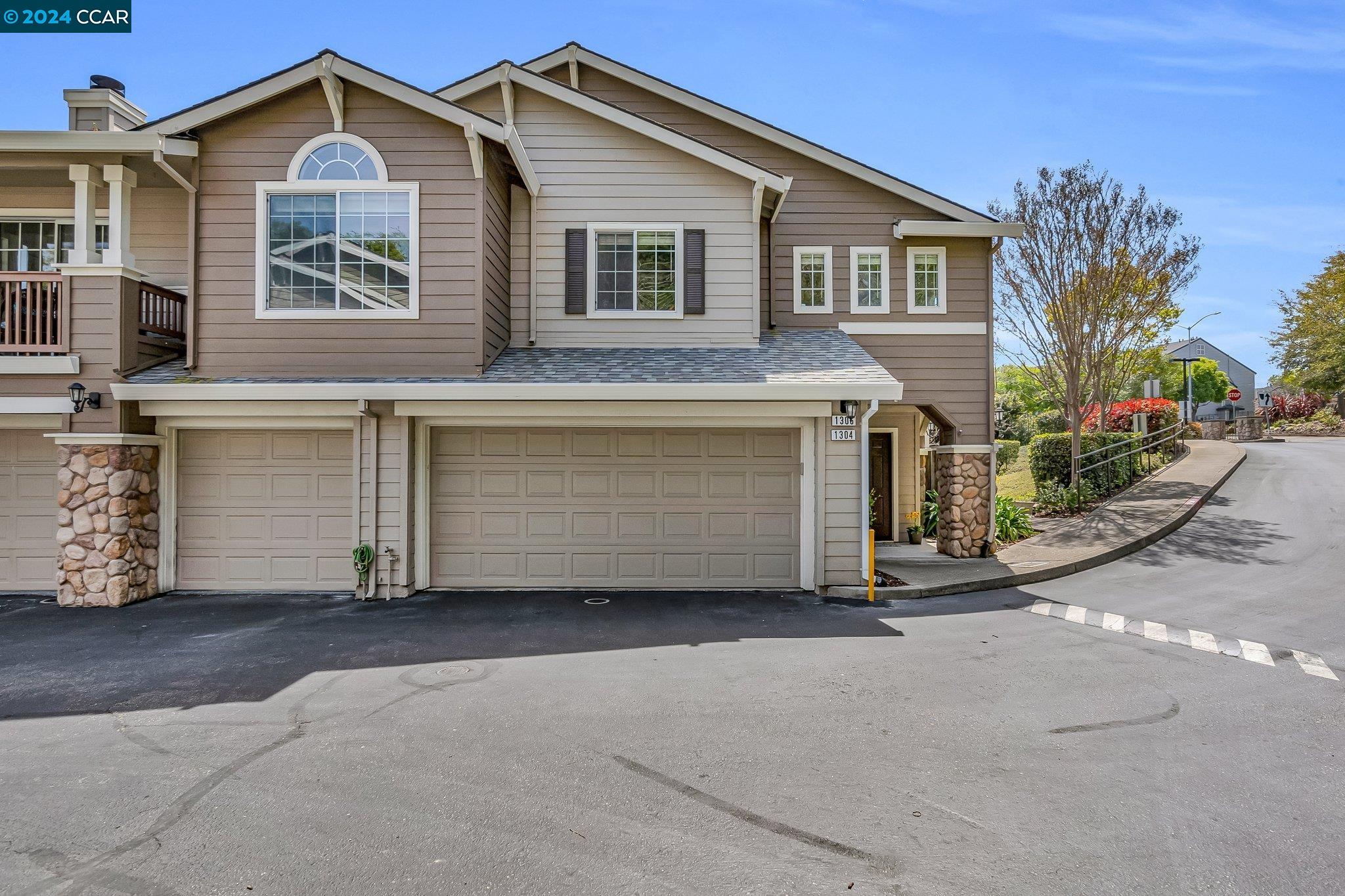 Detail Gallery Image 1 of 18 For 1304 Dawn Ct, San Ramon,  CA 94583 - 3 Beds | 2/1 Baths