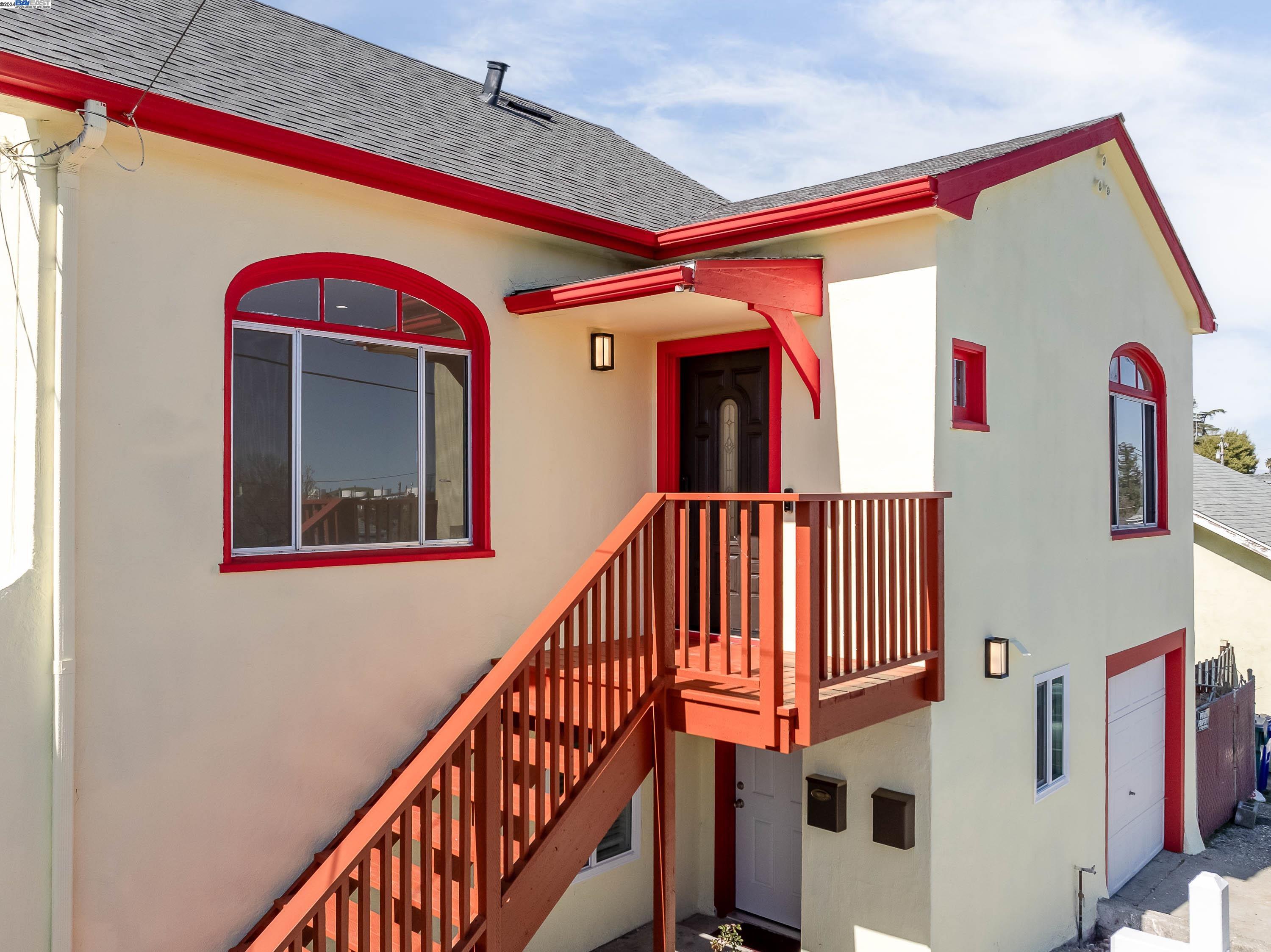 Detail Gallery Image 5 of 60 For 344 Lake Ave, Rodeo,  CA 94572 - 3 Beds | 2 Baths