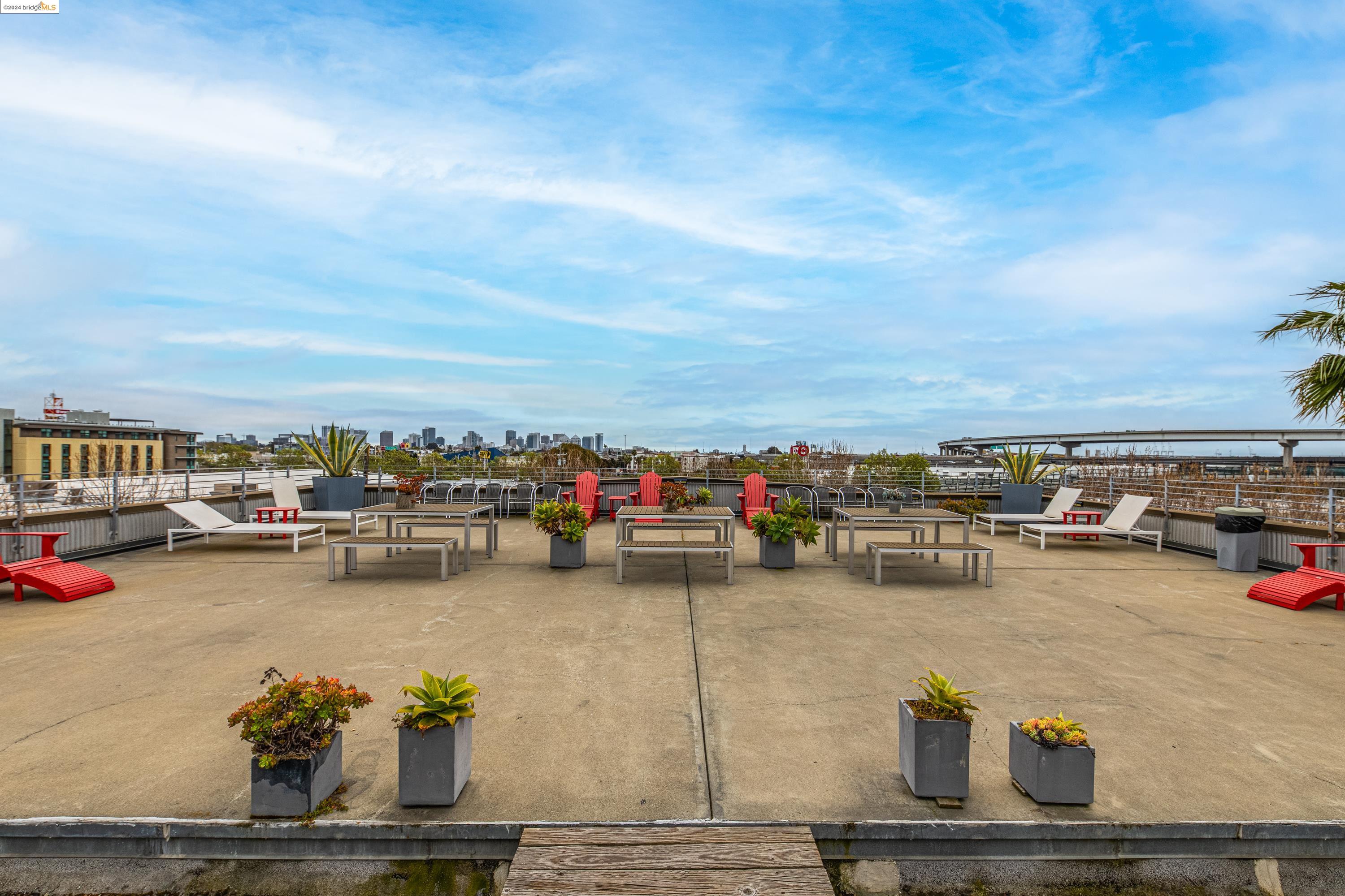 Detail Gallery Image 17 of 22 For 1500 Park Avenue #301,  Emeryville,  CA 94608 - 1 Beds | 1 Baths