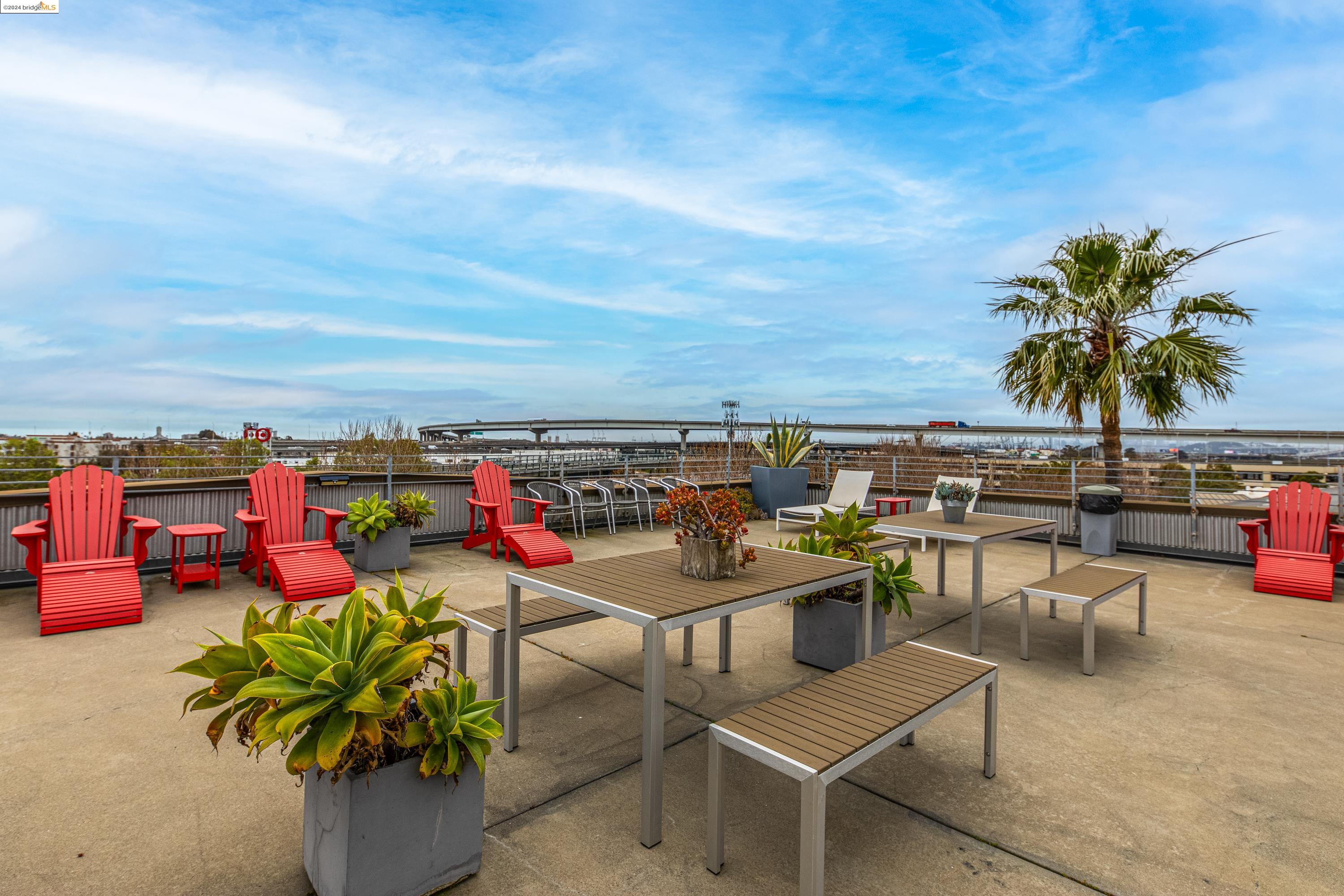 Detail Gallery Image 18 of 22 For 1500 Park Avenue #301,  Emeryville,  CA 94608 - 1 Beds | 1 Baths