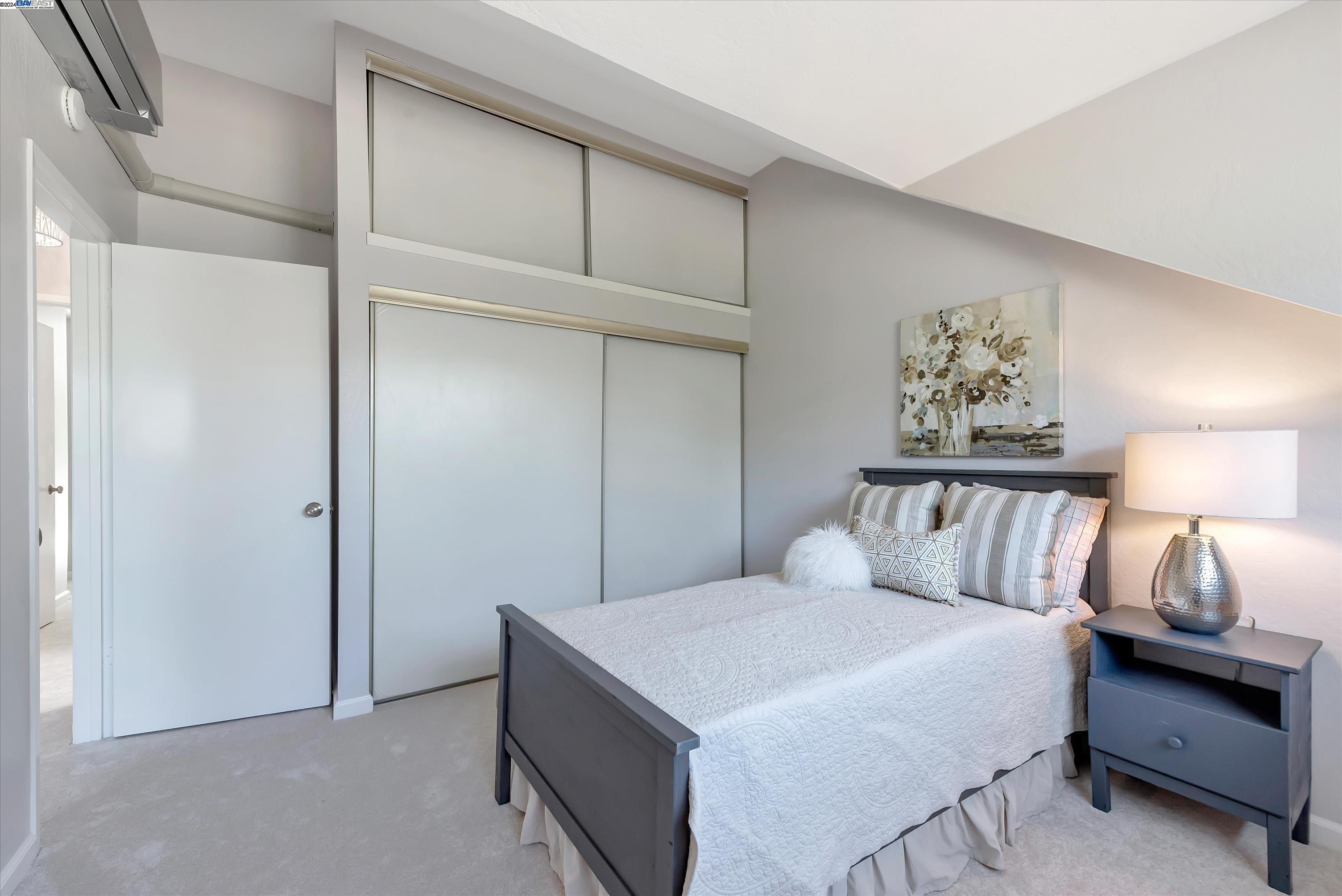 Detail Gallery Image 27 of 41 For 670 San Antonio Rd #6,  Palo Alto,  CA 94306 - 3 Beds | 2/1 Baths