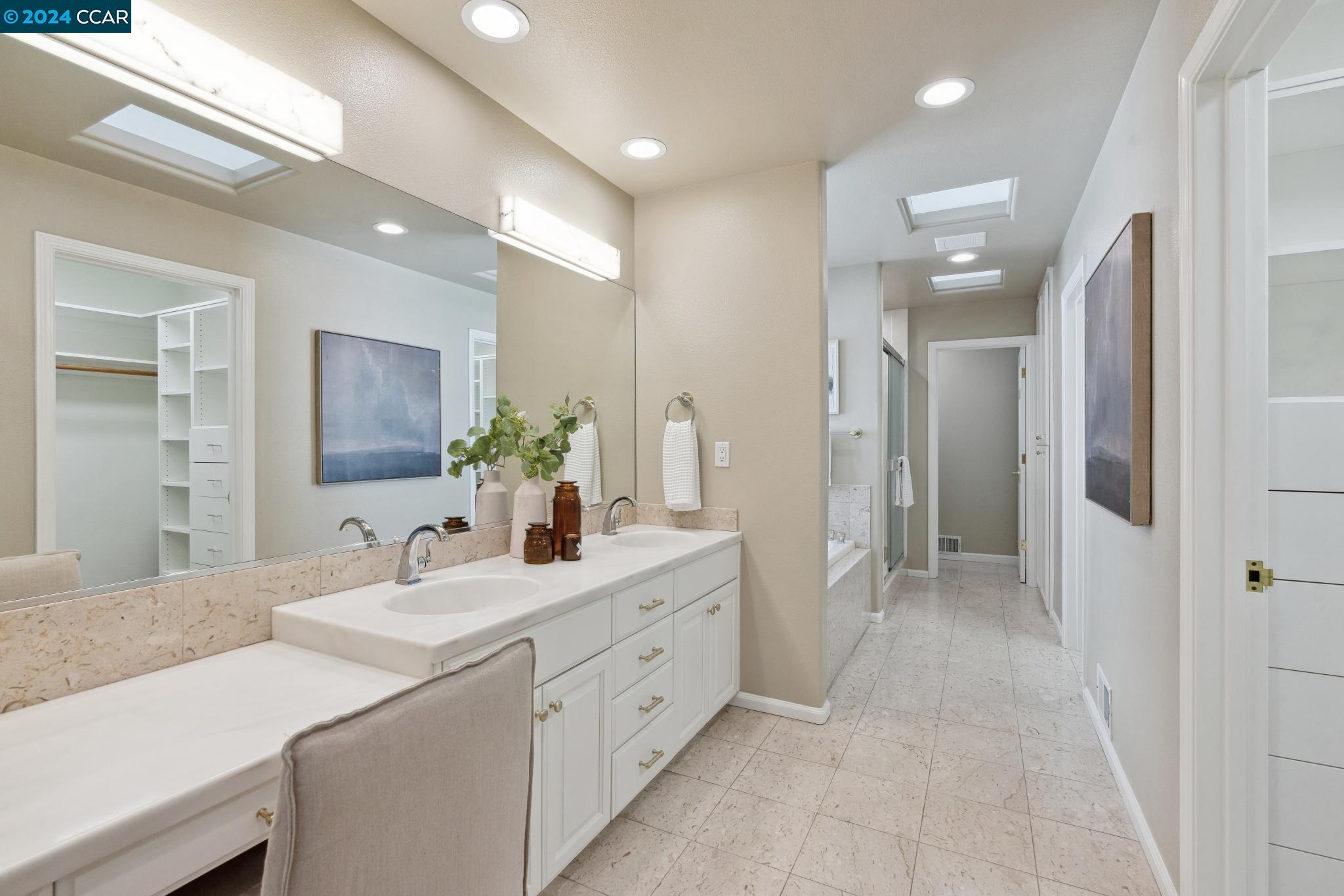 Detail Gallery Image 24 of 43 For 208 Valley Oaks Dr, Alamo,  CA 94507 - 4 Beds | 2/1 Baths