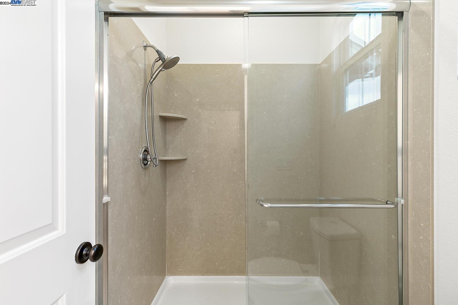 Detail Gallery Image 22 of 24 For 170 N N St #100,  Livermore,  CA 94550-3120 - 2 Beds | 2/1 Baths