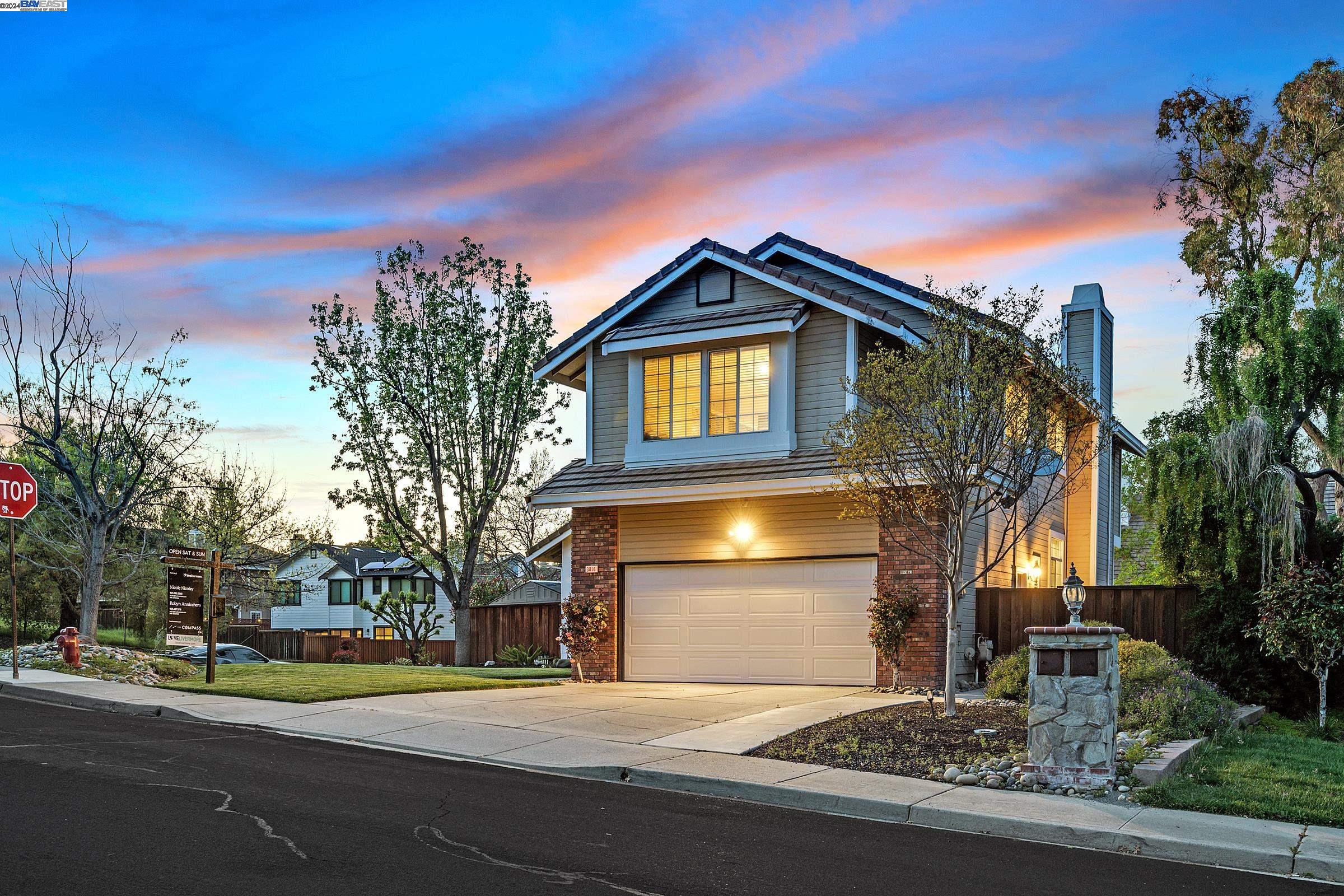 Detail Gallery Image 3 of 60 For 3816 Loch Lomand Way, Livermore,  CA 94551 - 4 Beds | 2/1 Baths