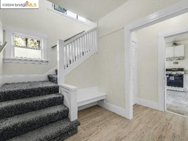Detail Gallery Image 20 of 24 For 1302 E 19th St, Oakland,  CA 94606 - – Beds | – Baths
