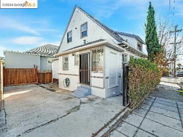 Detail Gallery Image 23 of 24 For 1302 E 19th St, Oakland,  CA 94606 - – Beds | – Baths