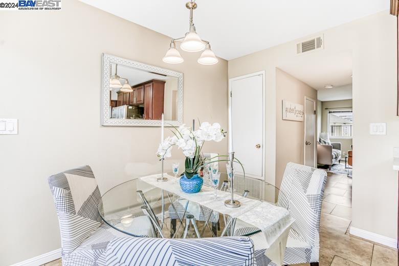 Detail Gallery Image 10 of 49 For 2322 Belvedere Ave, San Leandro,  CA 94577 - 2 Beds | 1/1 Baths