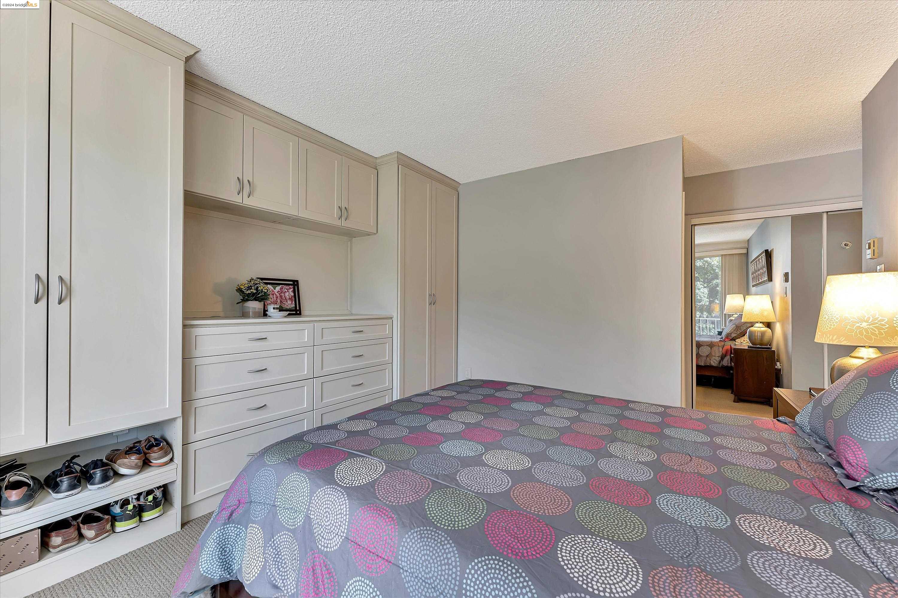 Detail Gallery Image 22 of 48 For 1555 Lakeside Drive #25,  Oakland,  CA 94612 - 2 Beds | 2 Baths