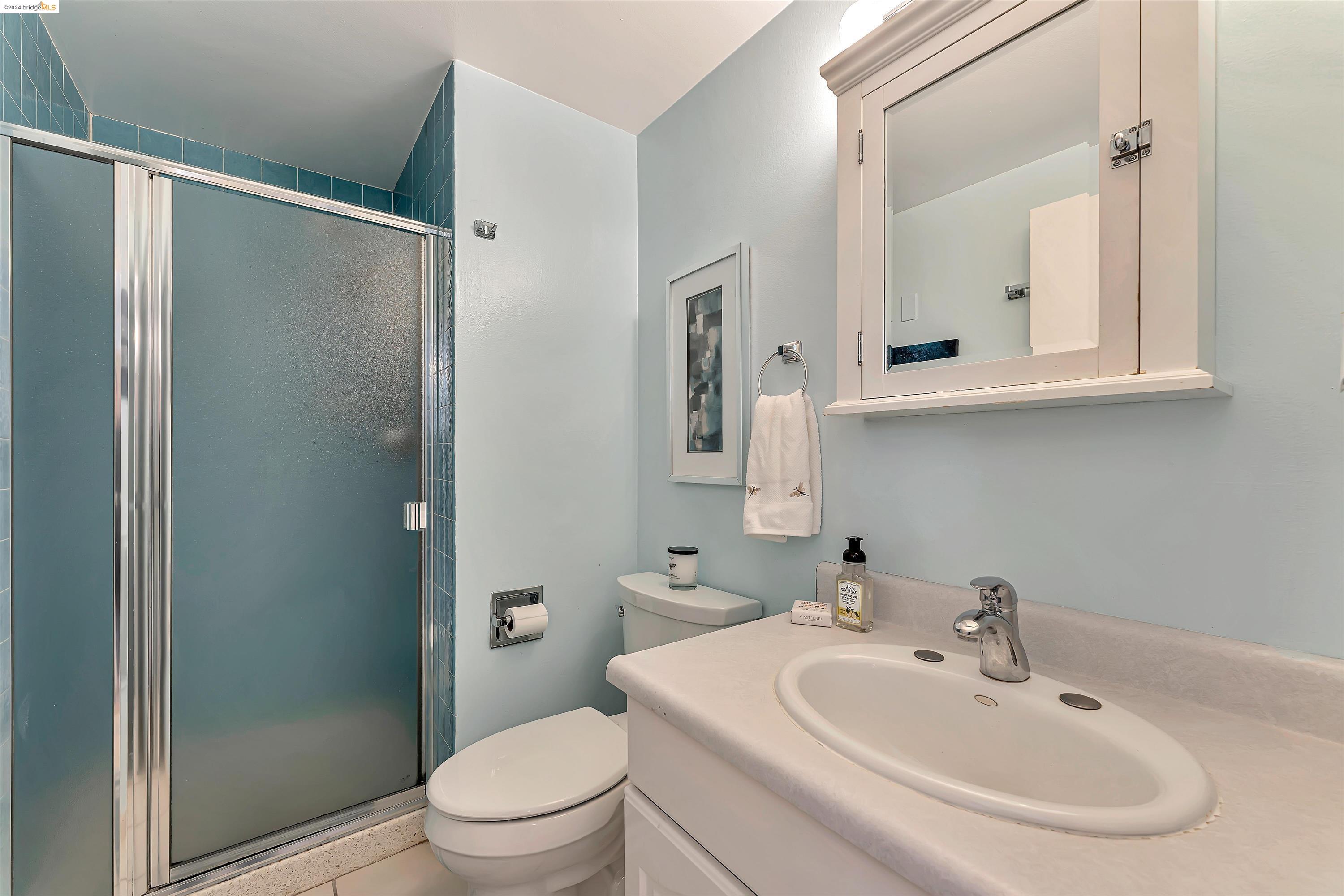 Detail Gallery Image 23 of 44 For 1555 Lakeside Drive #25,  Oakland,  CA 94612 - 2 Beds | 2 Baths