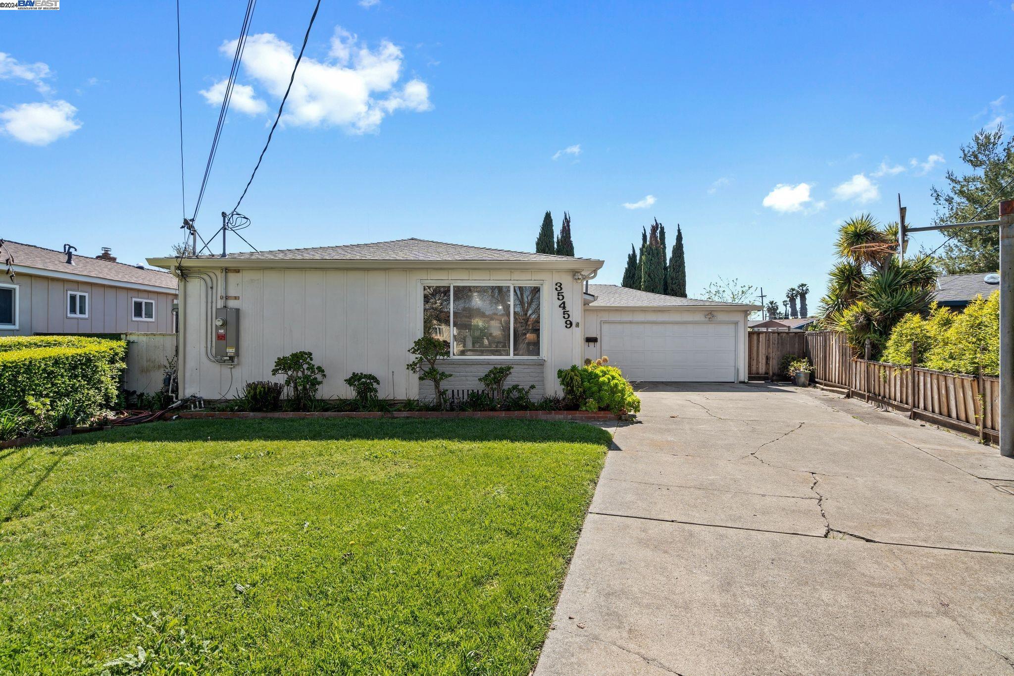 Detail Gallery Image 1 of 1 For 35459 Cleremont Dr, Newark,  CA 94560 - 5 Beds | 2 Baths